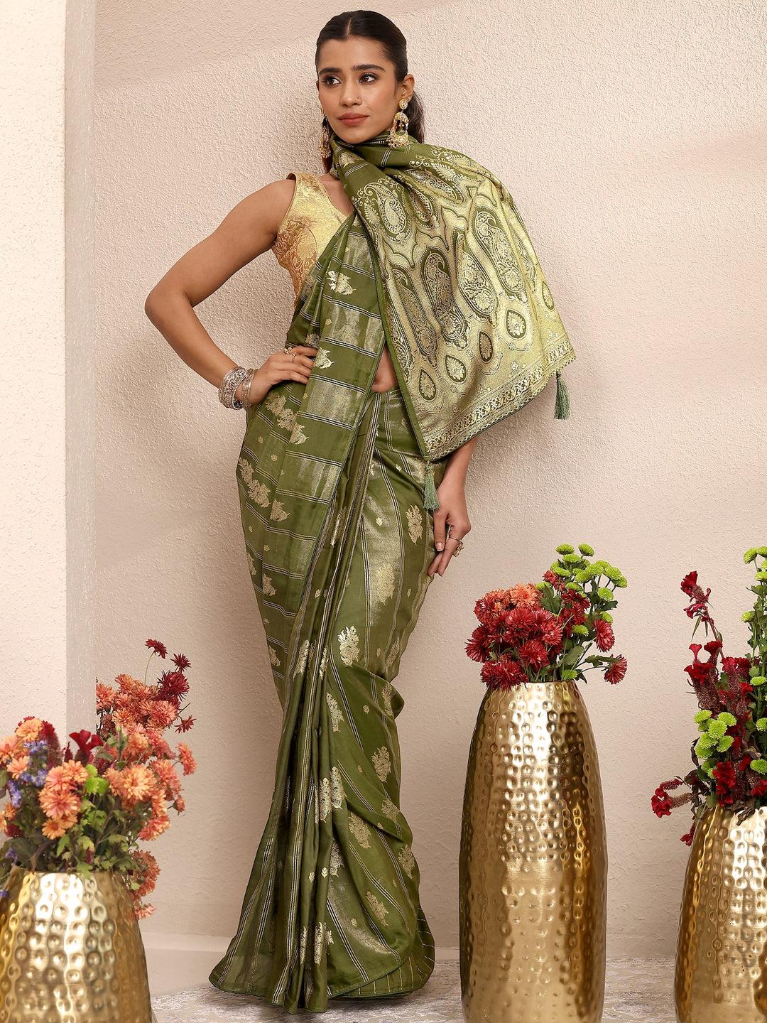  Green Woven Design Banarsi Silk Blend Saree With Unstitched Blouse Piece 