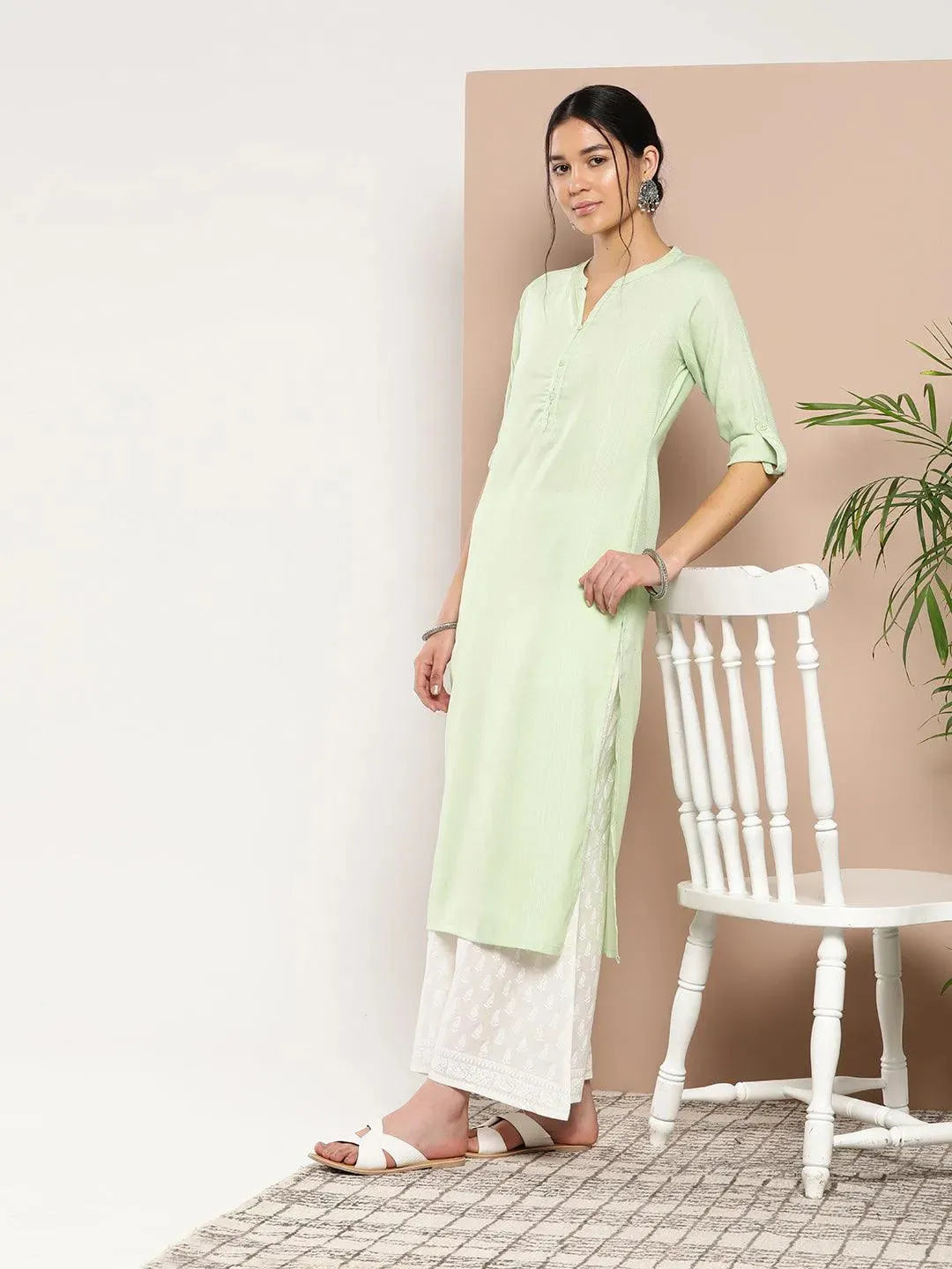 Green Woven Design Cotton Straight Kurta - Libas