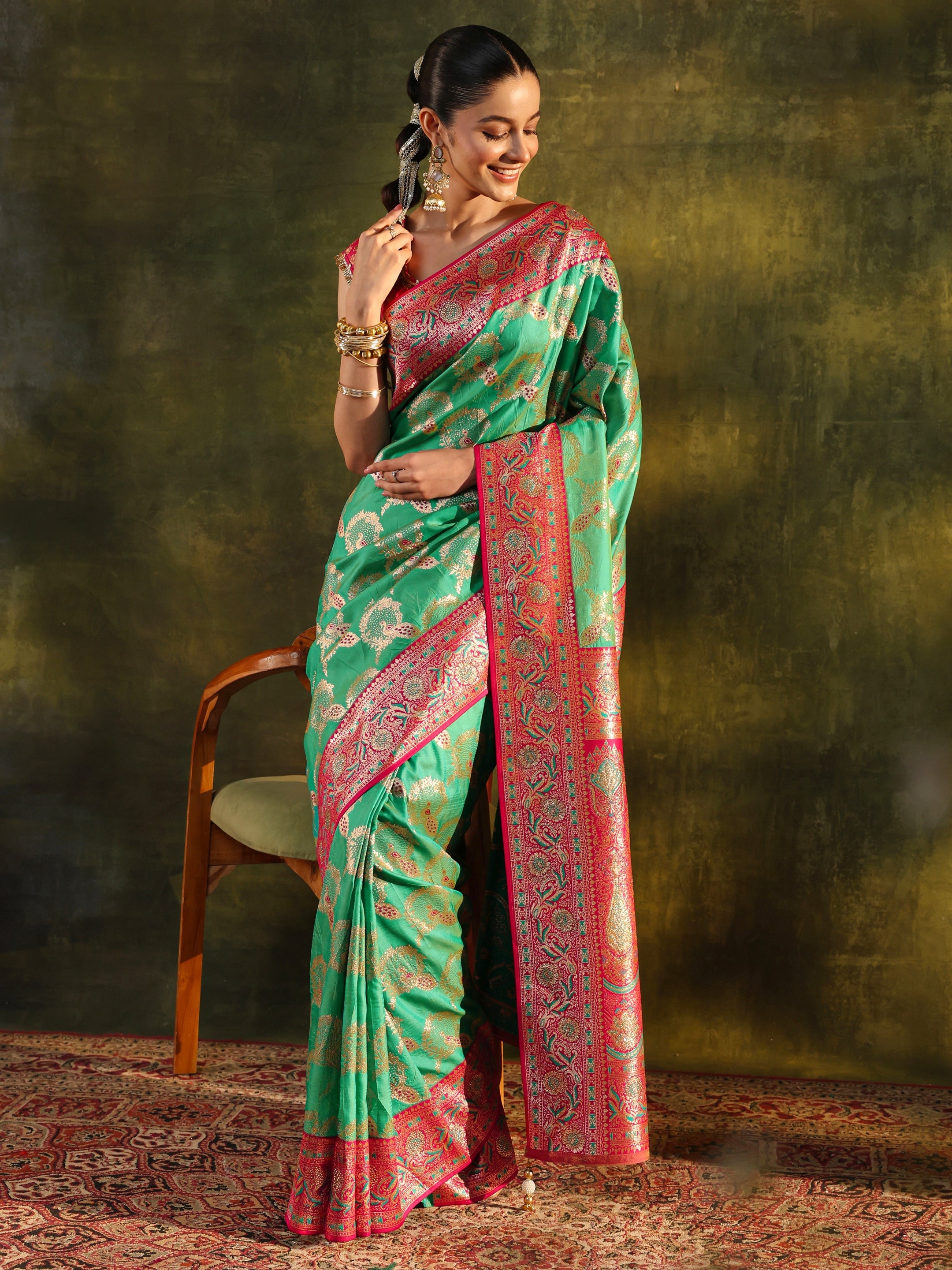 libas Green Woven Design Silk Blend Banarasi Saree With Unstitched Blouse Piece-picture-52
