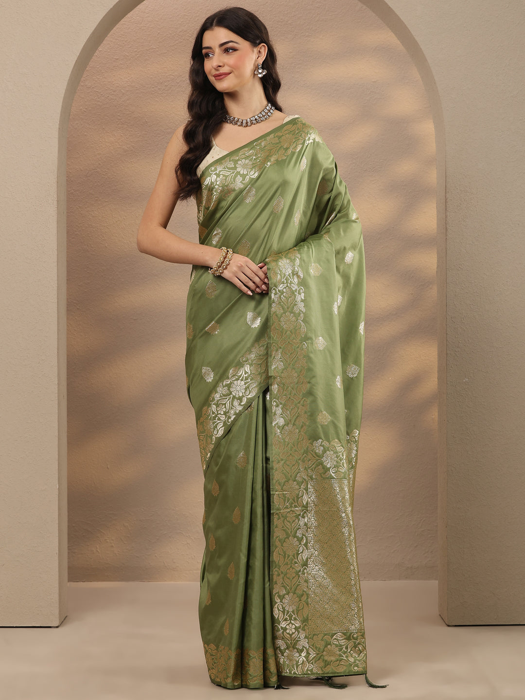  Green Woven Design Silk Blend Saree With Unstitched Blouse Piece 