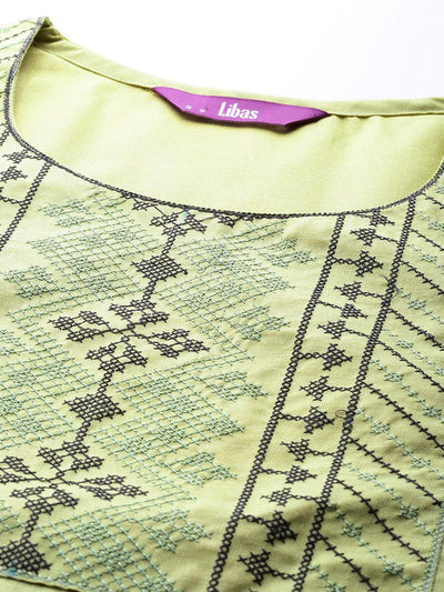 Green Yoke Design Cotton Straight Kurta - Libas