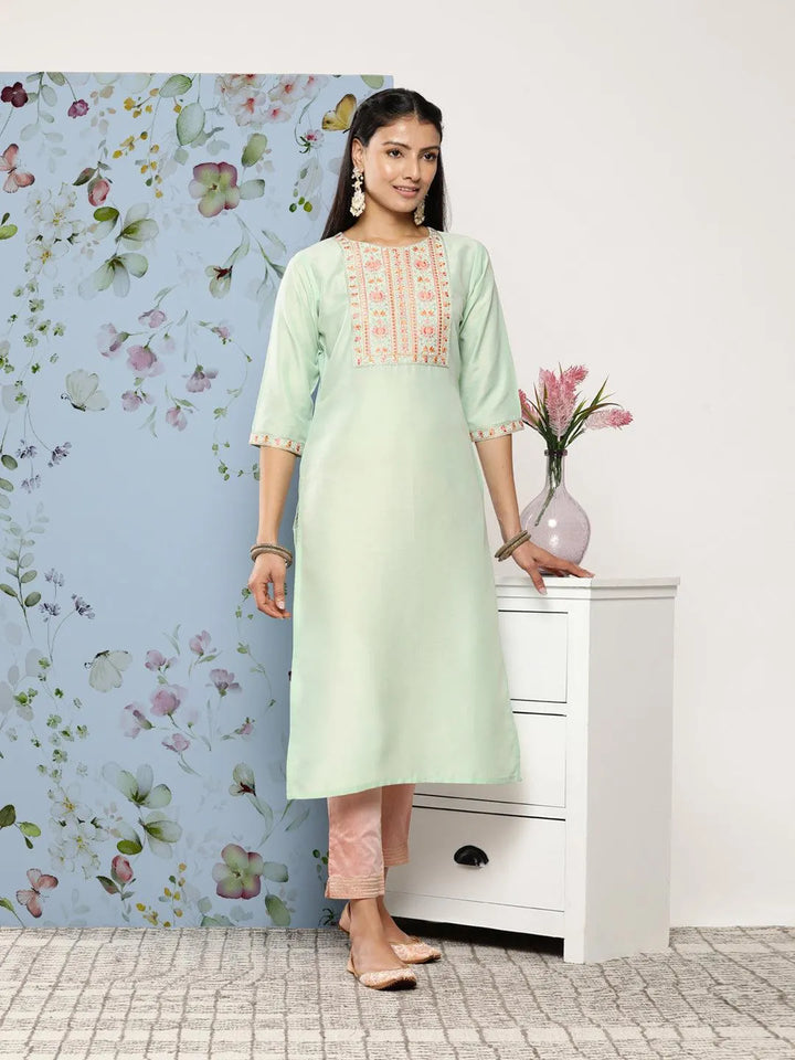 Green Embroidered Silk Blend Straight Kurta - Libas