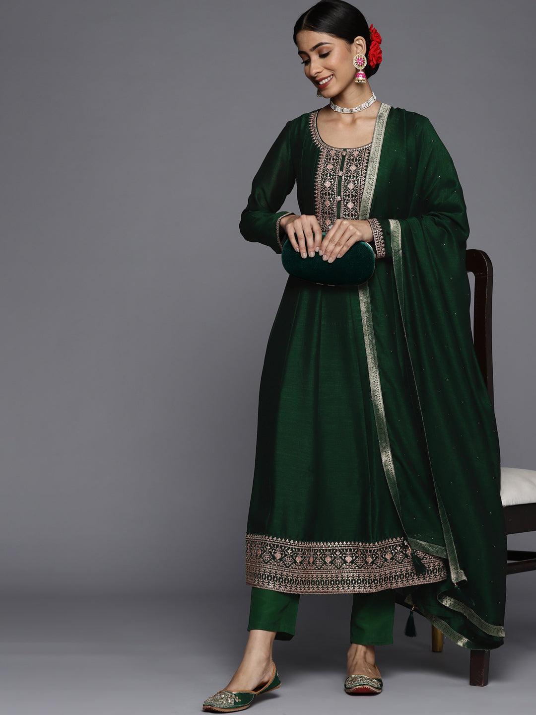 Green Yoke Design Silk Blend Straight Kurta With Churidar & Dupatta