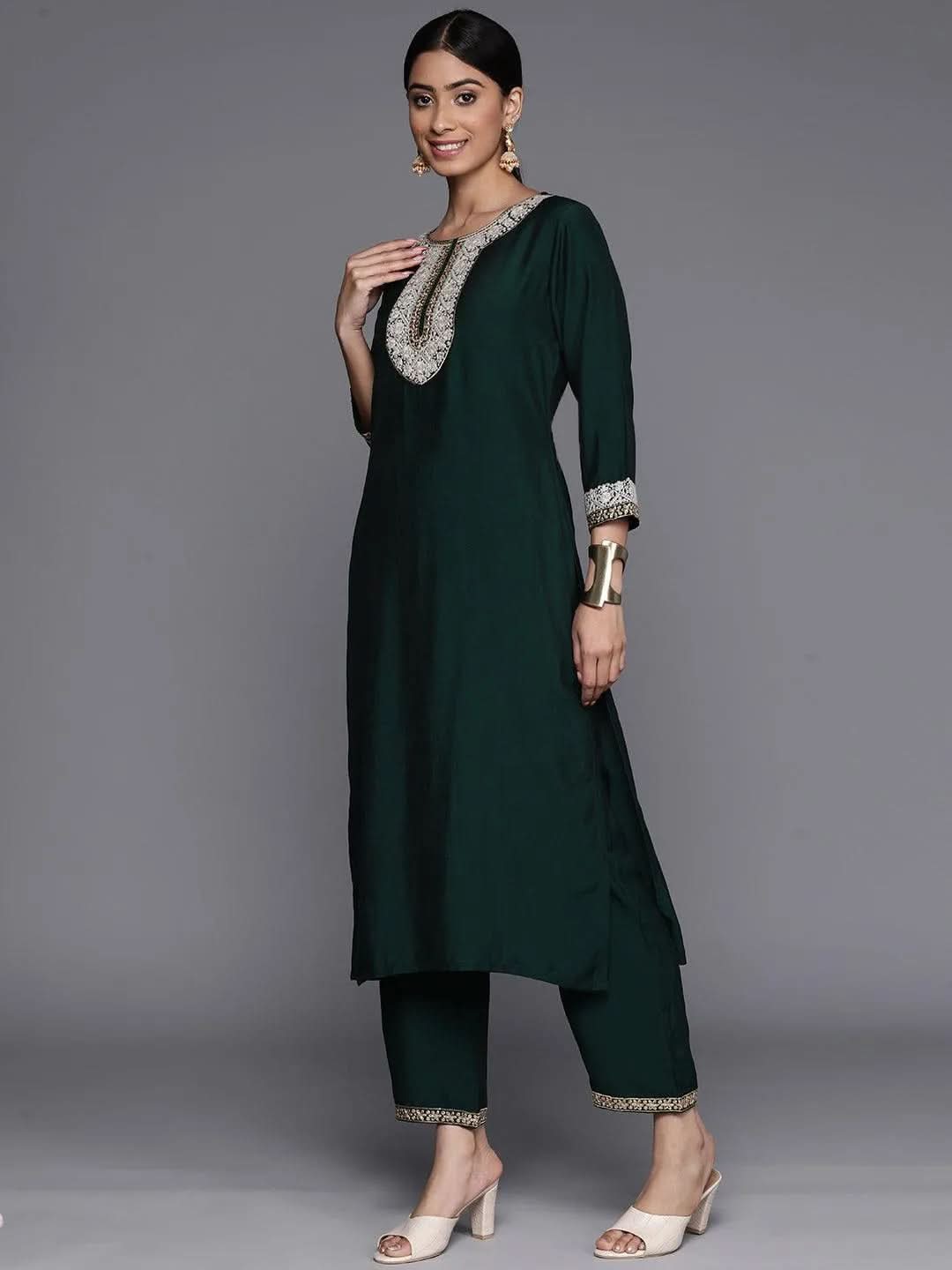 Green Embroidered Silk Blend Suit Set With Trousers - Libas 