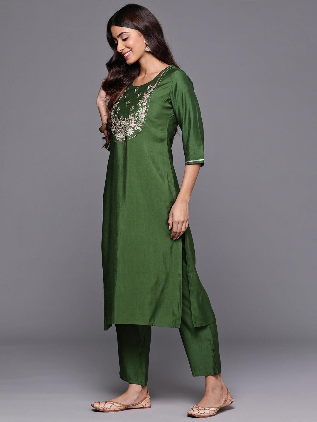 Green Yoke Design Silk Blend Straight Suit With Dupatta