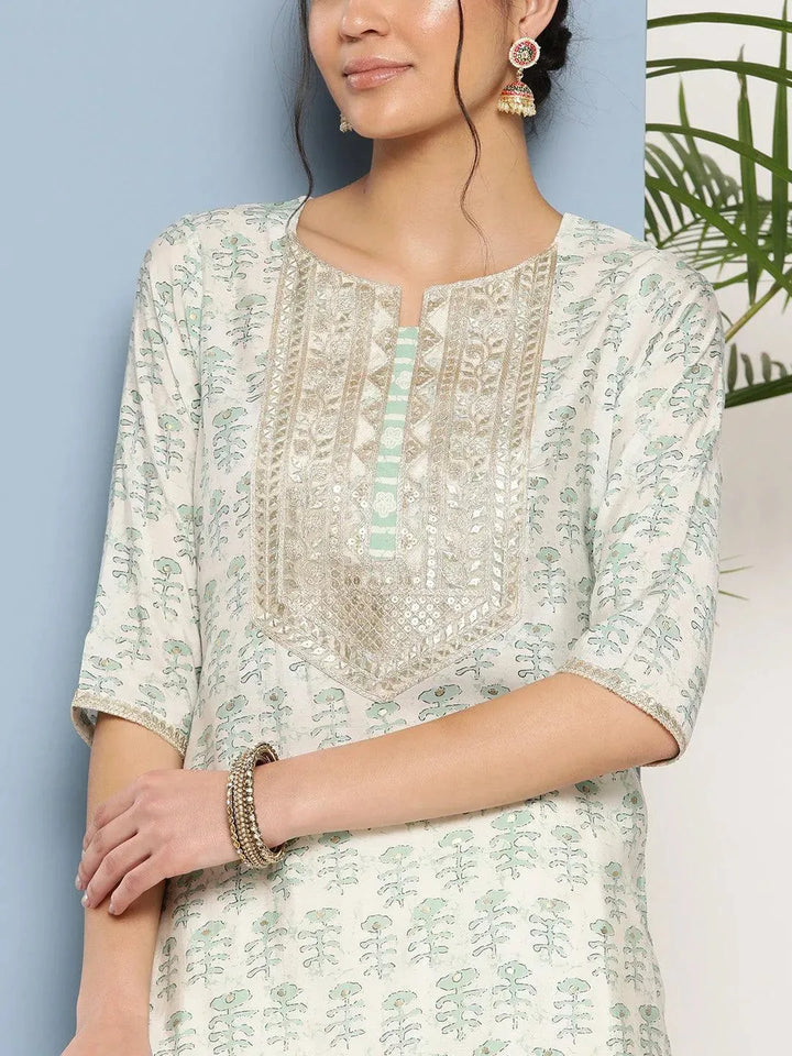 Green Yoke Design Silk Straight Kurta - Libas