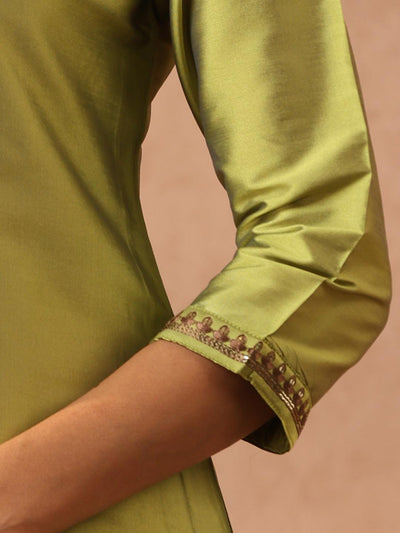 Green Yoke Design Silk Straight Kurta - Libas