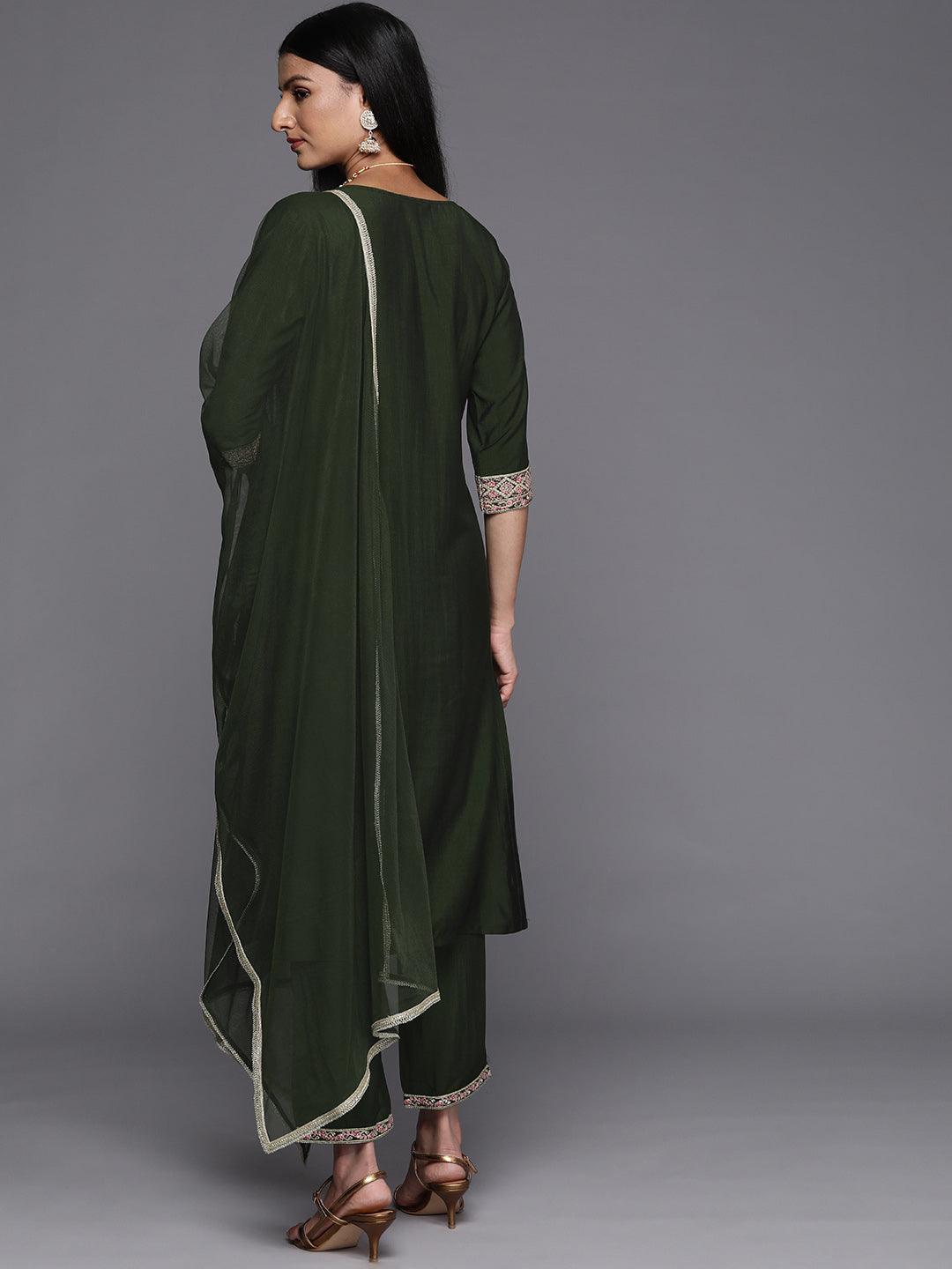 Green Yoke Design Silk Design Suit Set With Trousers - Libas