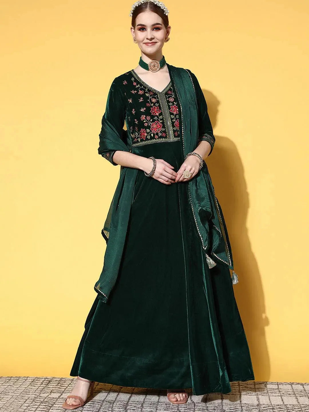 Green Yoke Design Velvet Anarkali Suit Set - Libas