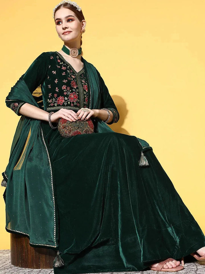 Green Yoke Design Velvet Anarkali Suit Set - Libas