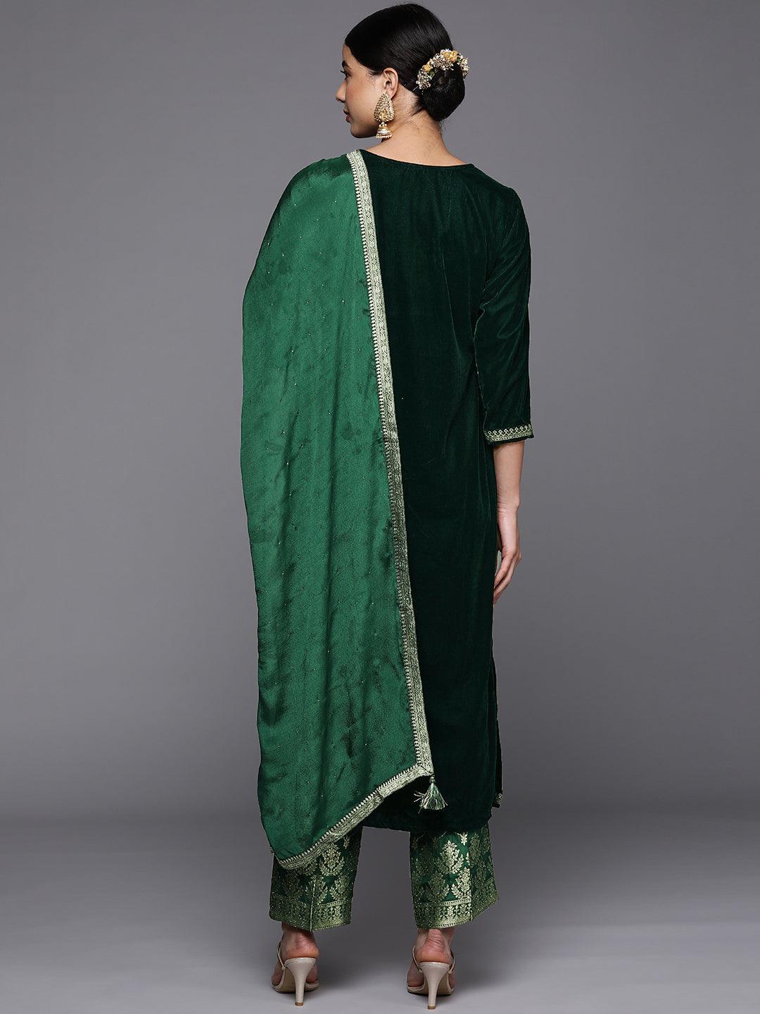 Green Yoke Design Velvet Straight Suit Set - Libas