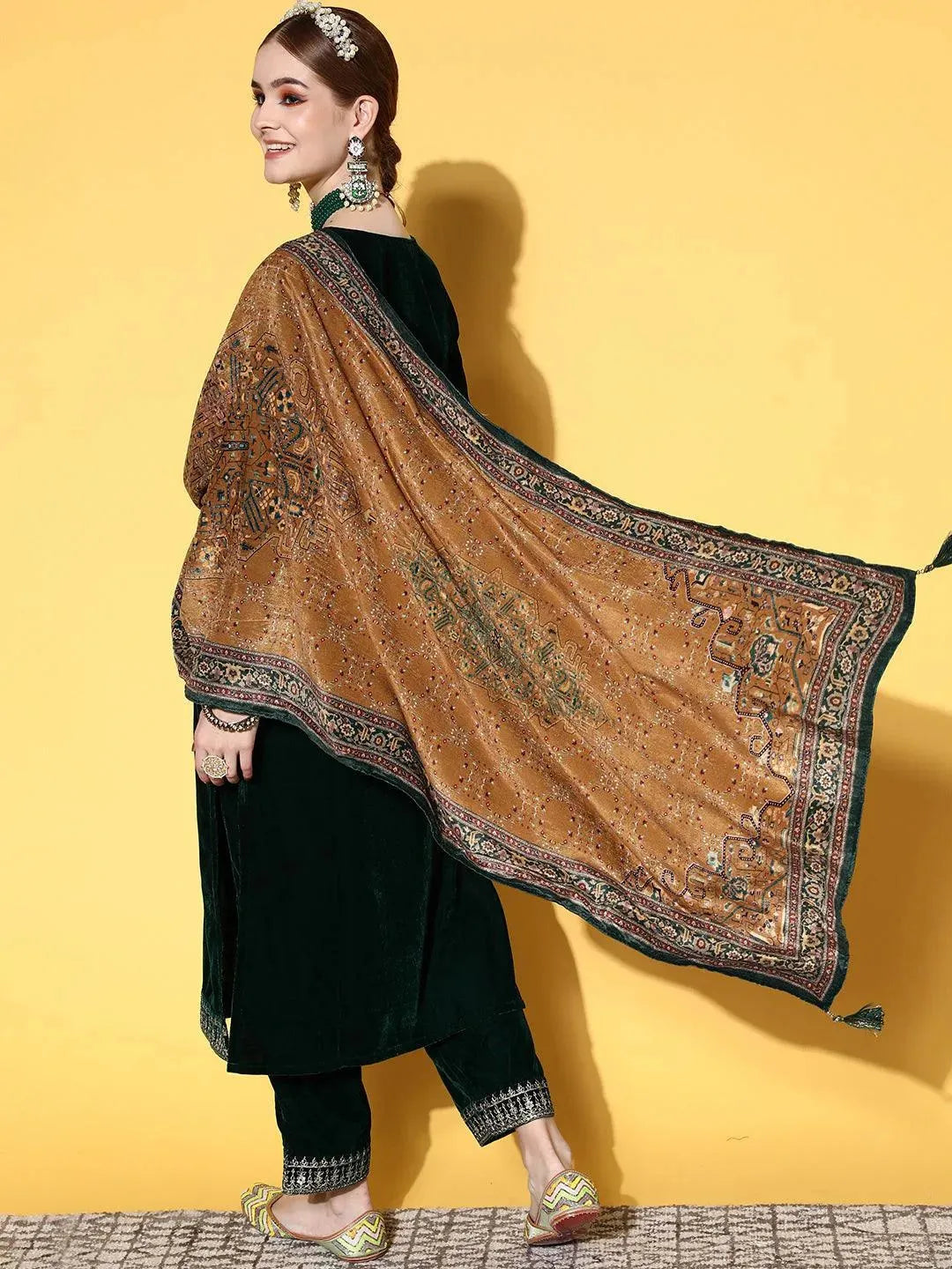 Green Yoke Design Velvet Straight Suit Set - Libas 