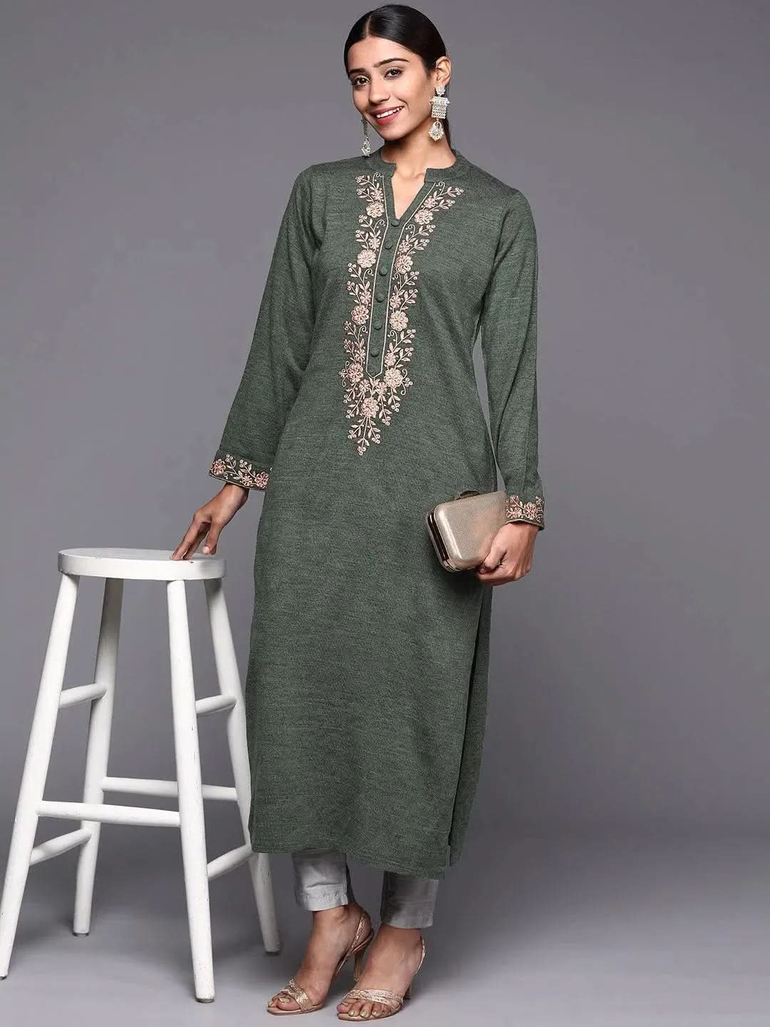 

Green Yoke Design Wool Straight Kurta