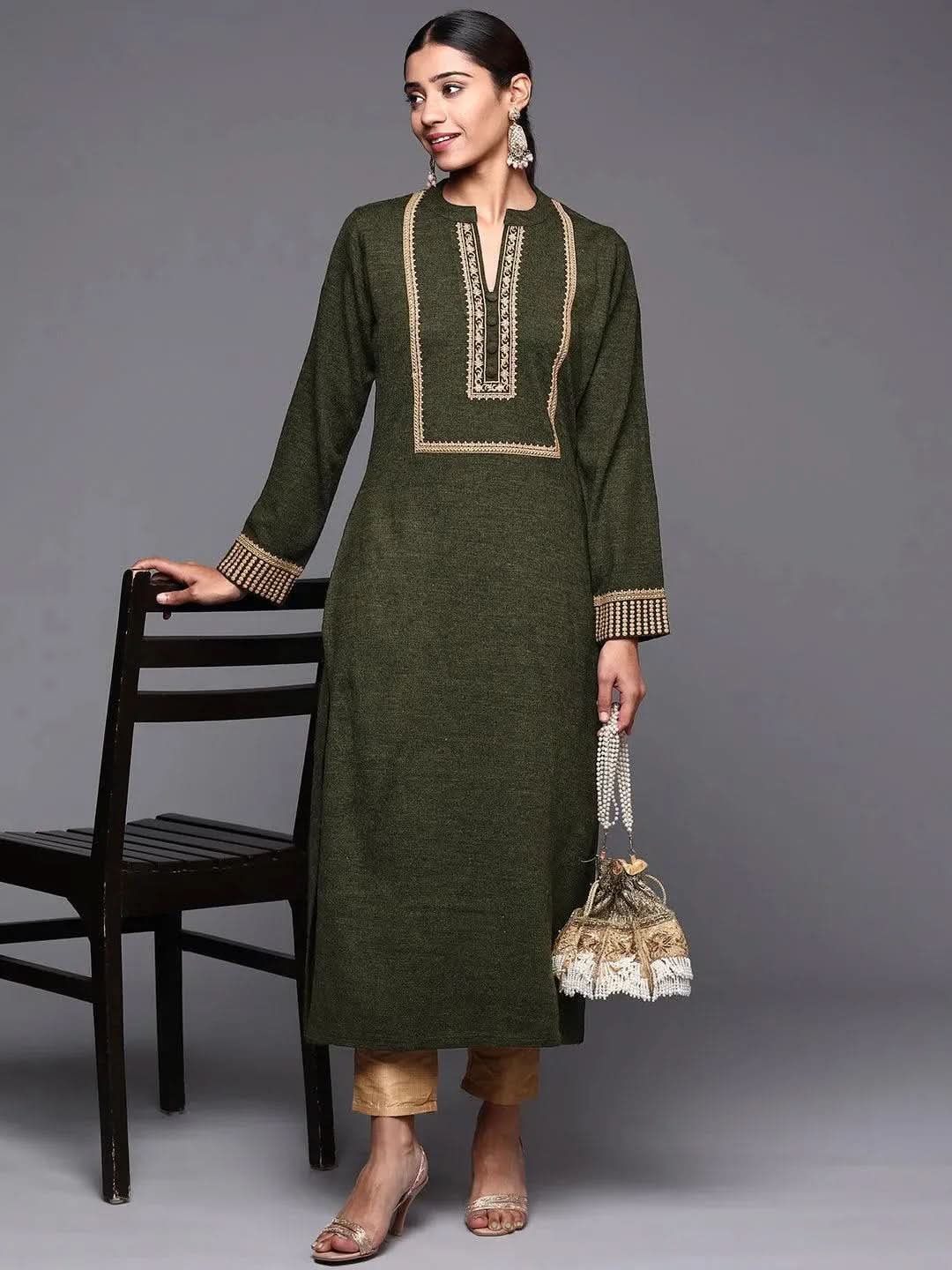 

Green Yoke Design Wool Straight Kurta