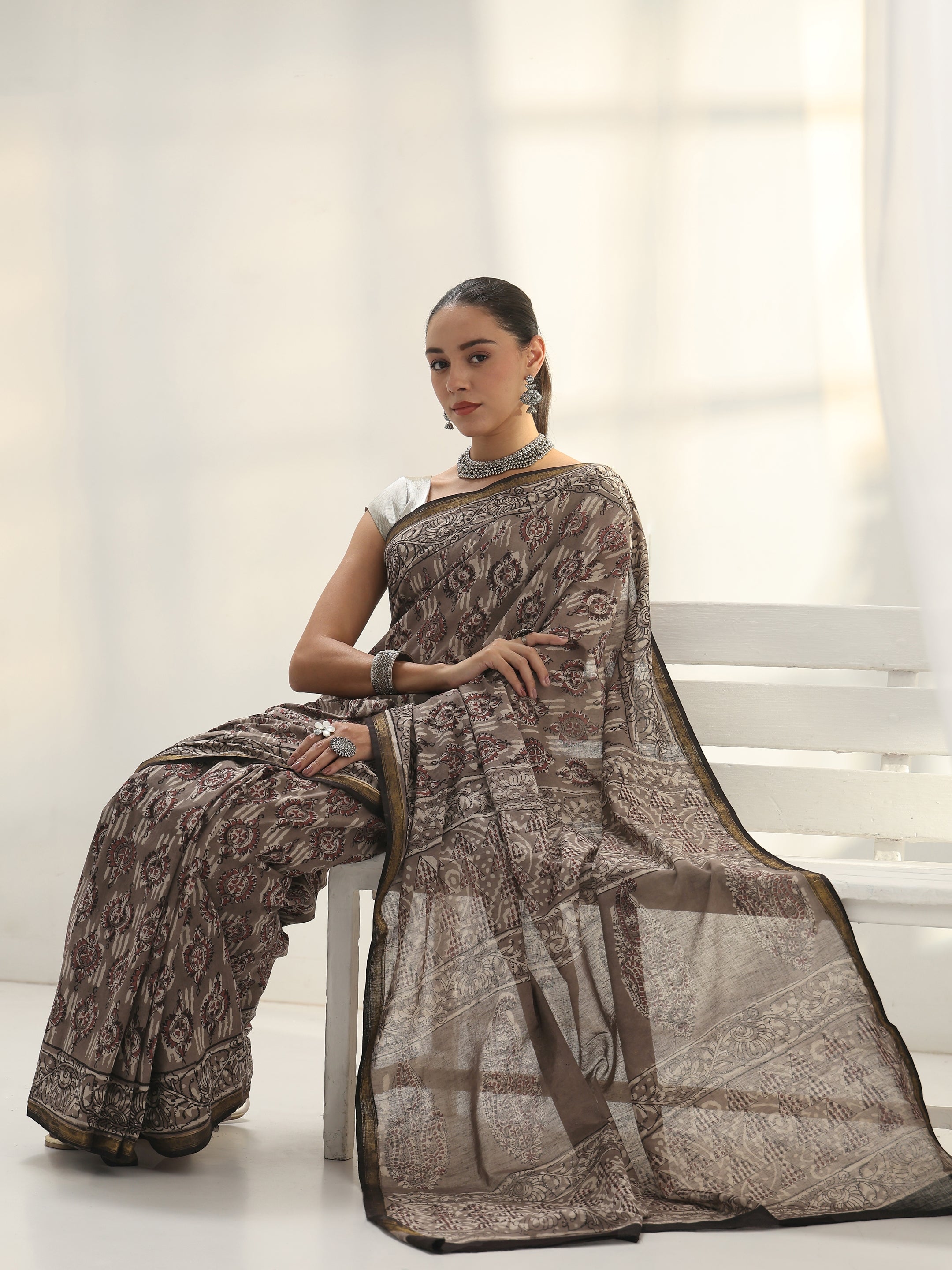 libas Grey Dabu Print Cotton Saree-picture-36