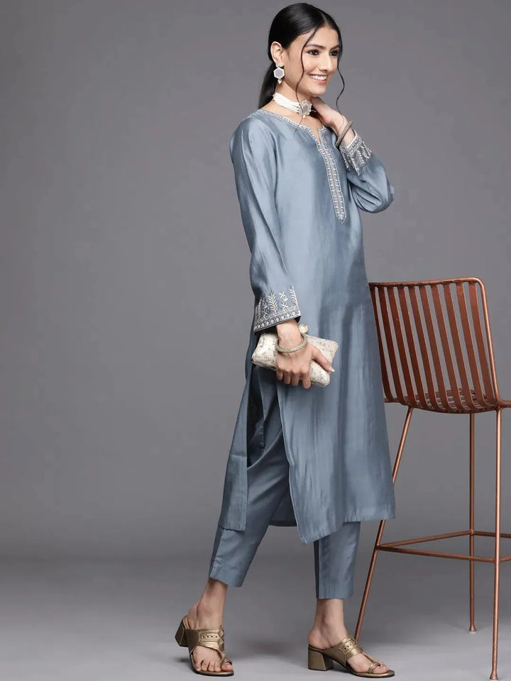 Grey Embroidered Chanderi Silk Kurta - Libas
