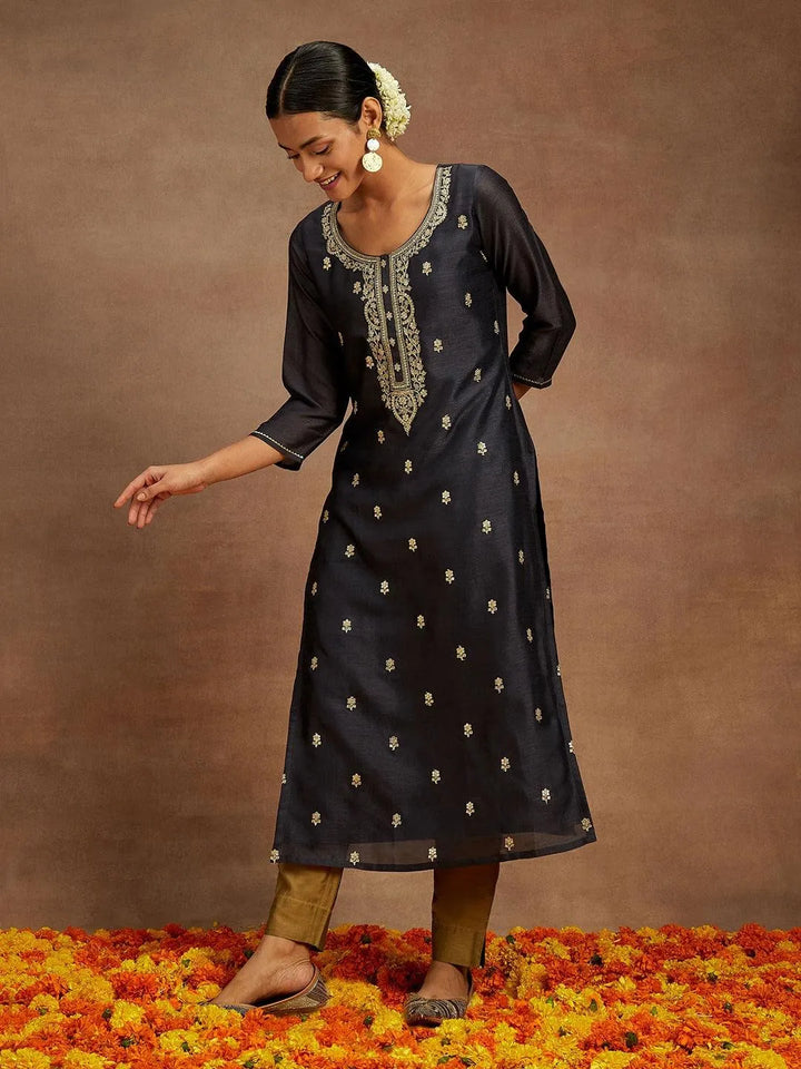 Grey Embroidered Silk Straight Kurta - Libas