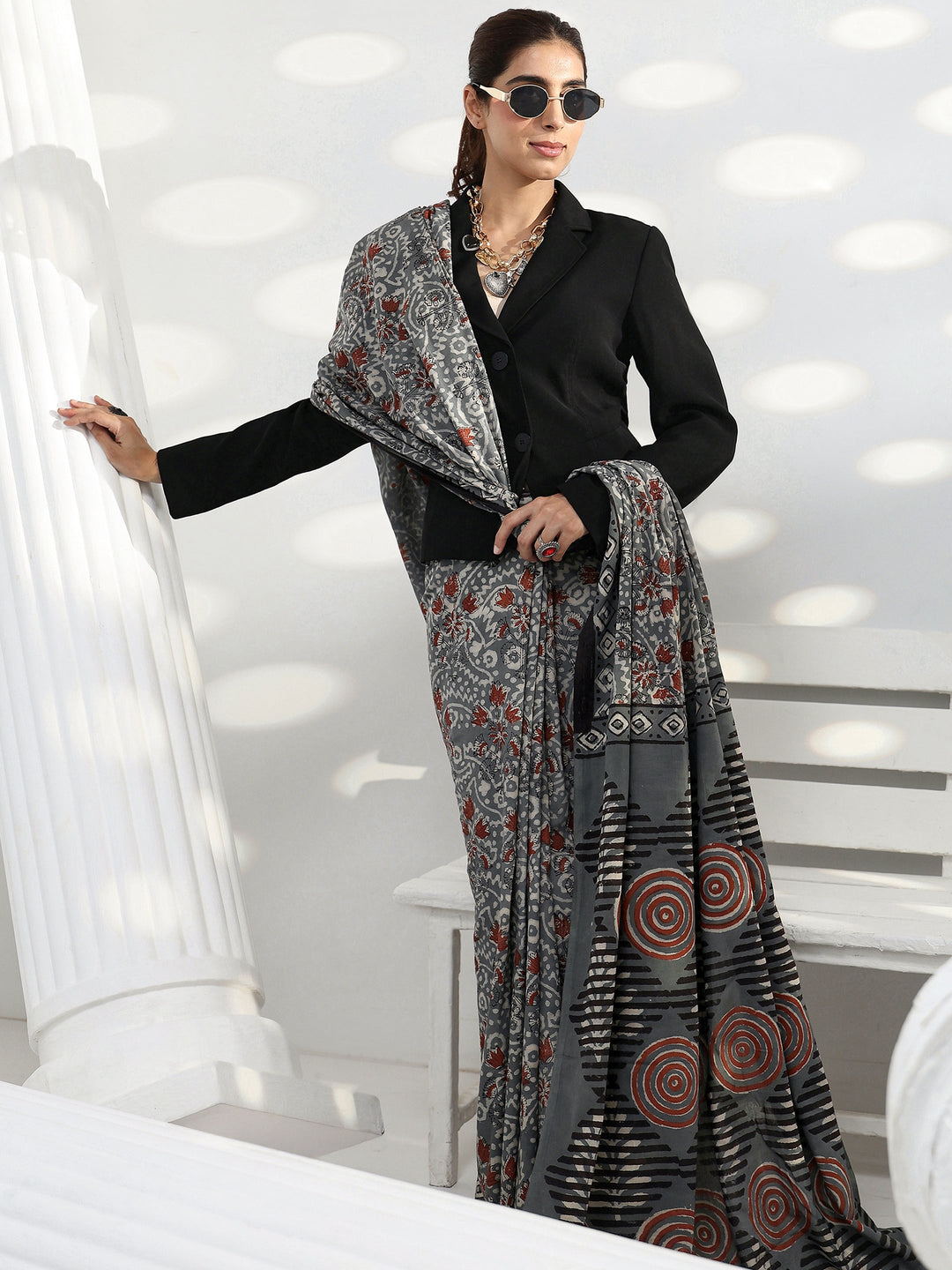  Grey Floral Printed Cotton Saree 