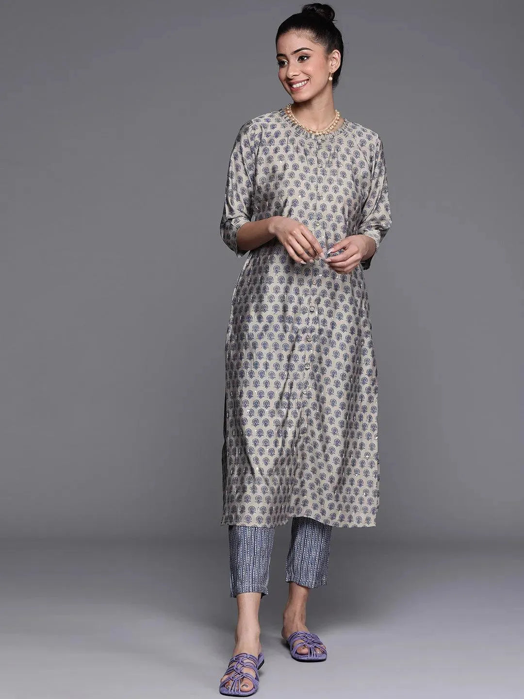 

Buy Grey Printed Chanderi Silk Kurta - 23174O- | Libas Ethnic Wear Online