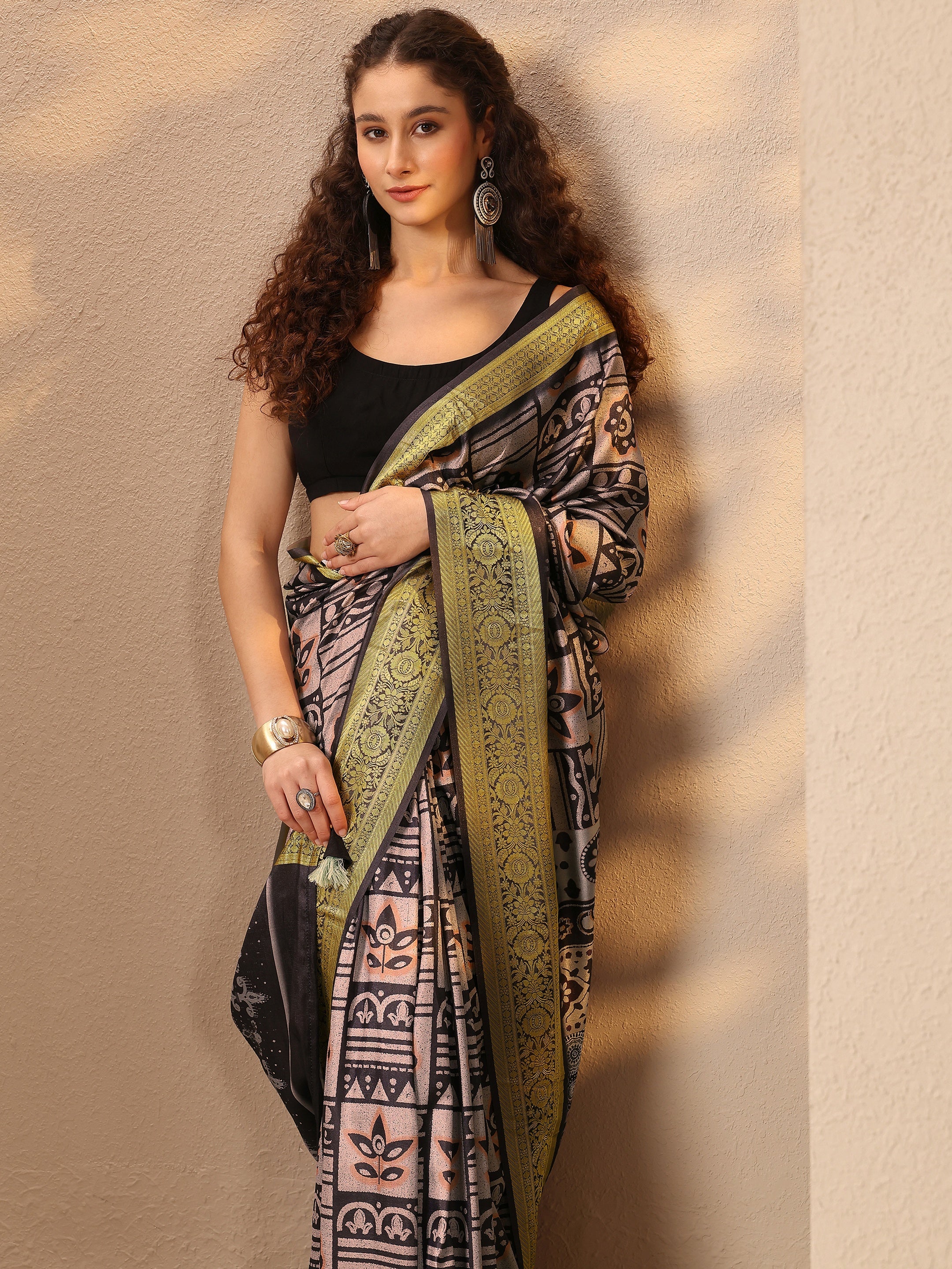 libas Grey Printed Silk Blend Saree With Unstitched Blouse Piece-picture-35
