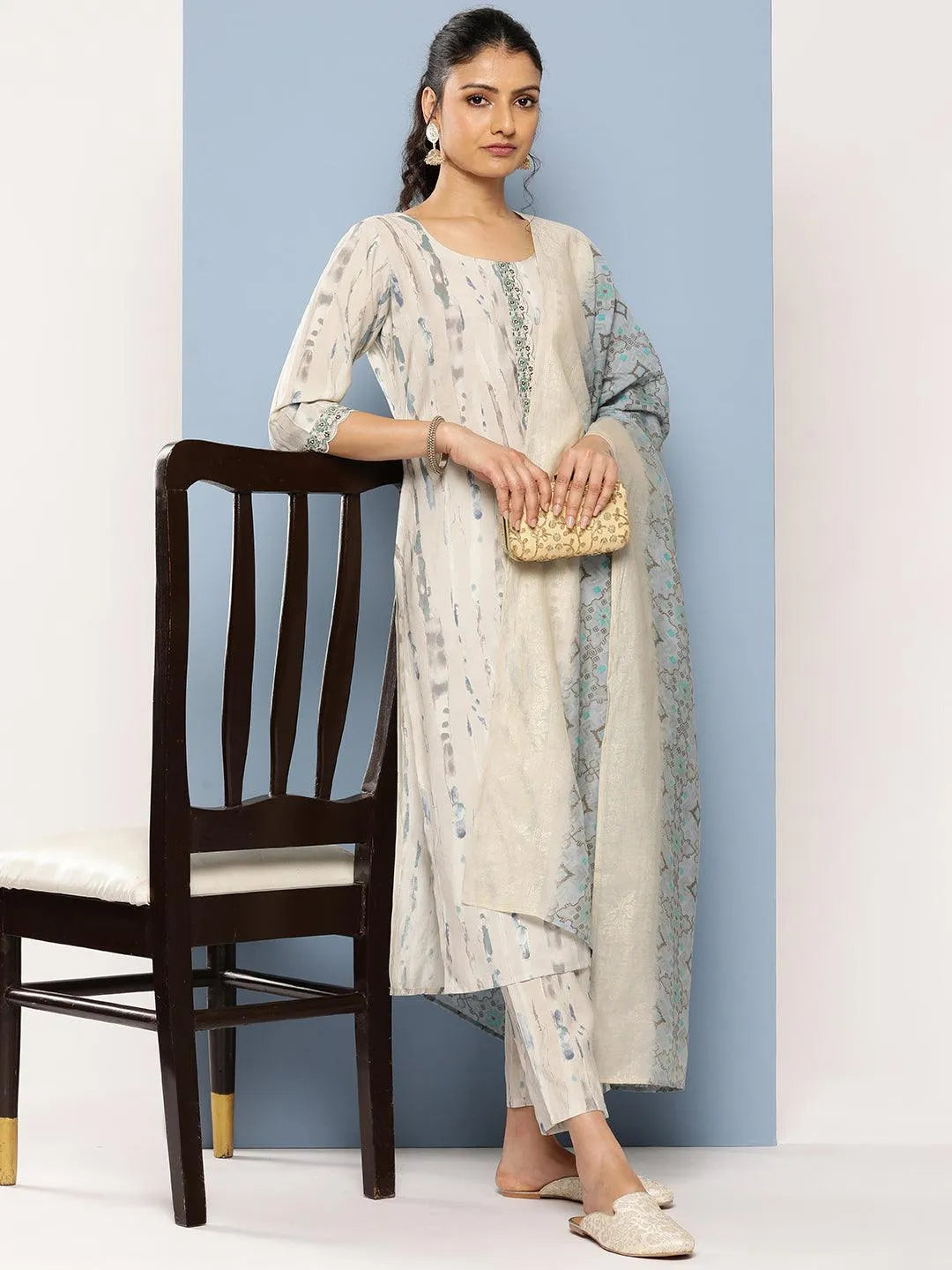 Grey Printed Silk Blend Straight Suit Set With Trousers - Libas 