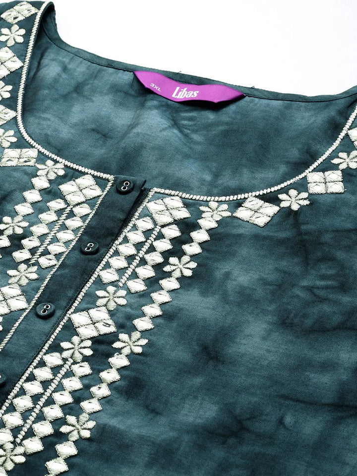 Grey Printed Silk Blend Straight Kurta With Trousers & Dupatta - Libas