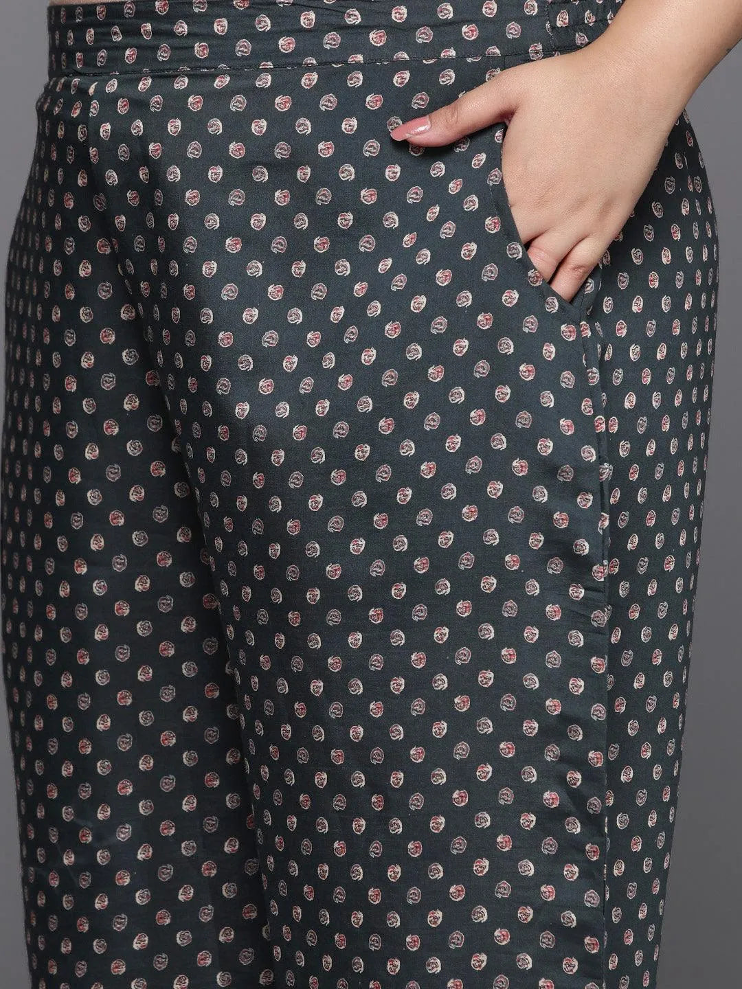 Grey Printed Silk Blend Straight Kurta With Trousers & Dupatta - Libas 