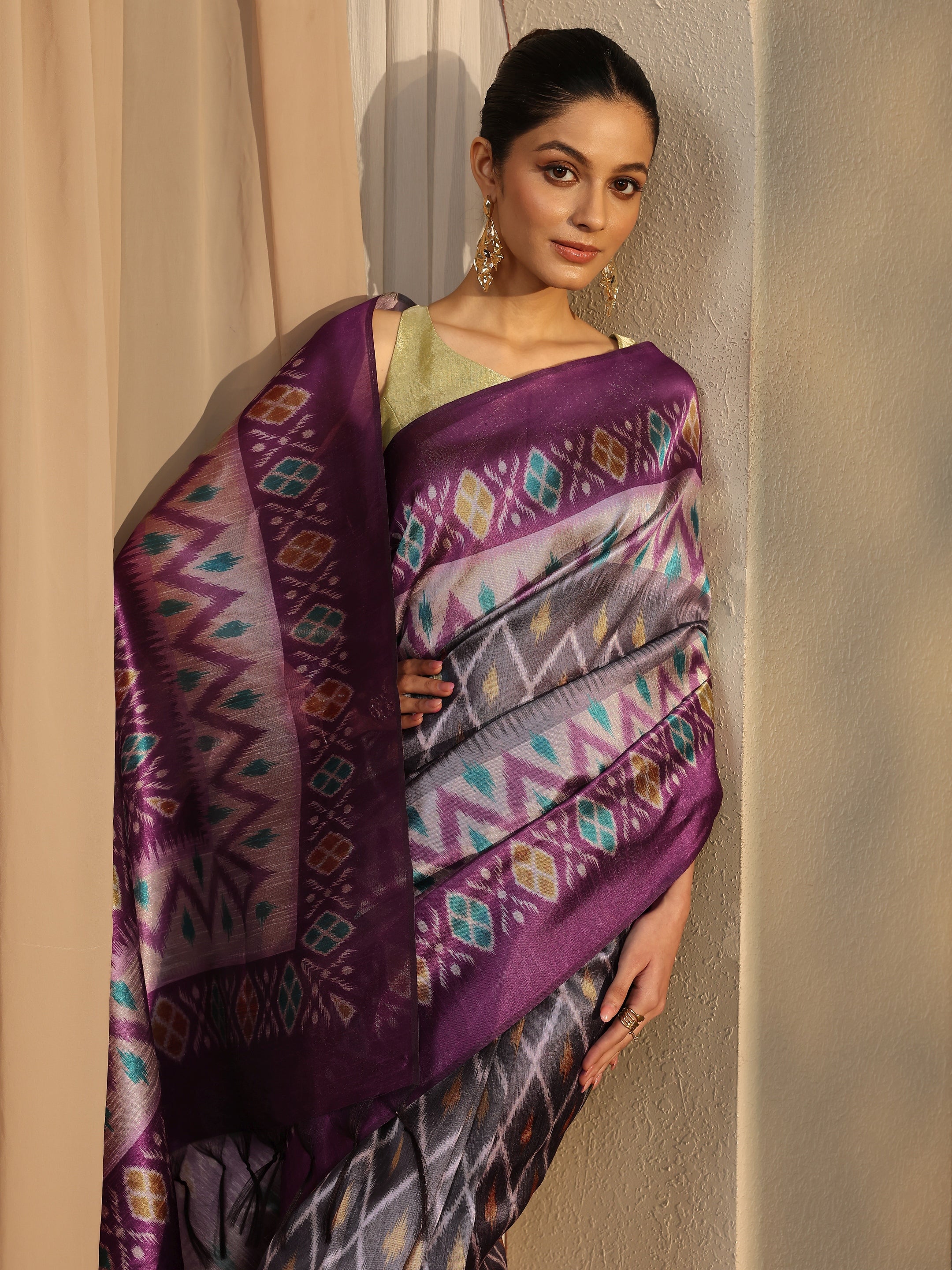 Grey Printed Silk Saree With Unstitched Blouse Piece-image-42