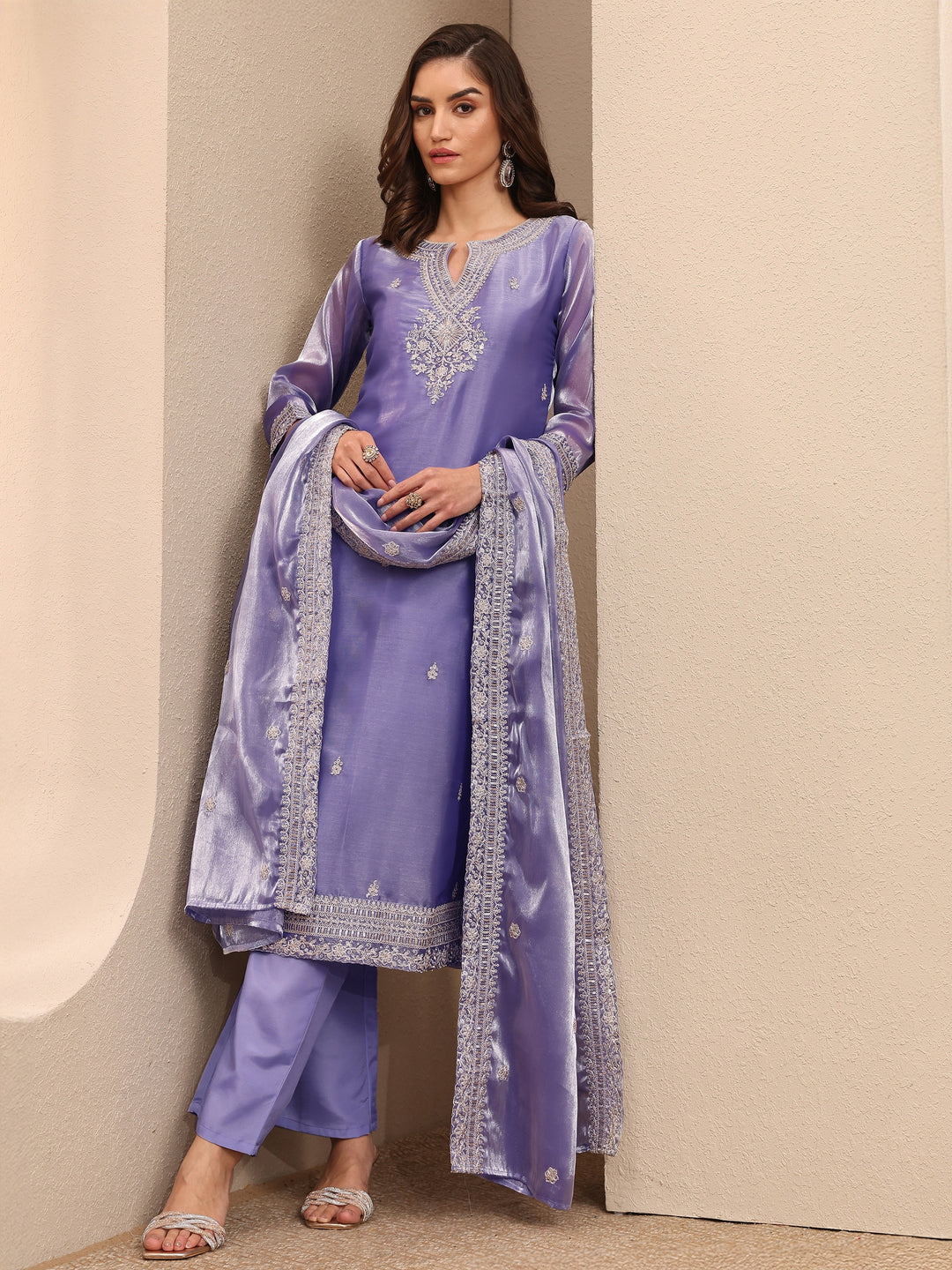  Lavender Embroidered Organza Straight Suit Set With Dupatta 