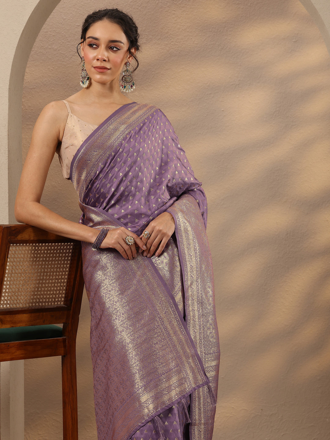 Lavender Woven Design Silk Blend Saree With Unstitched Blouse Piece 