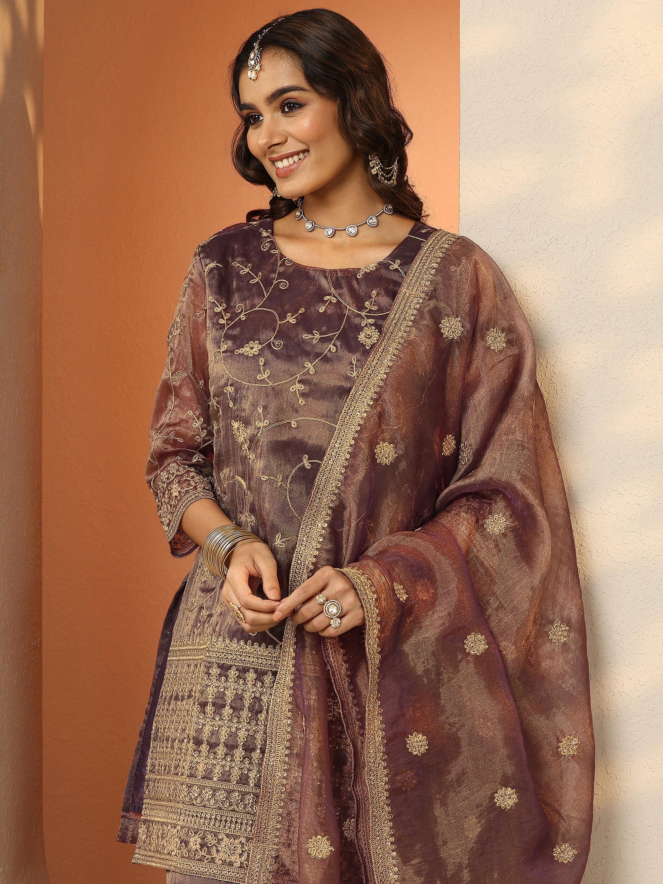 Libas Art Pink Embroidered Organza Straight Suit Set With Dupatta-picture-37