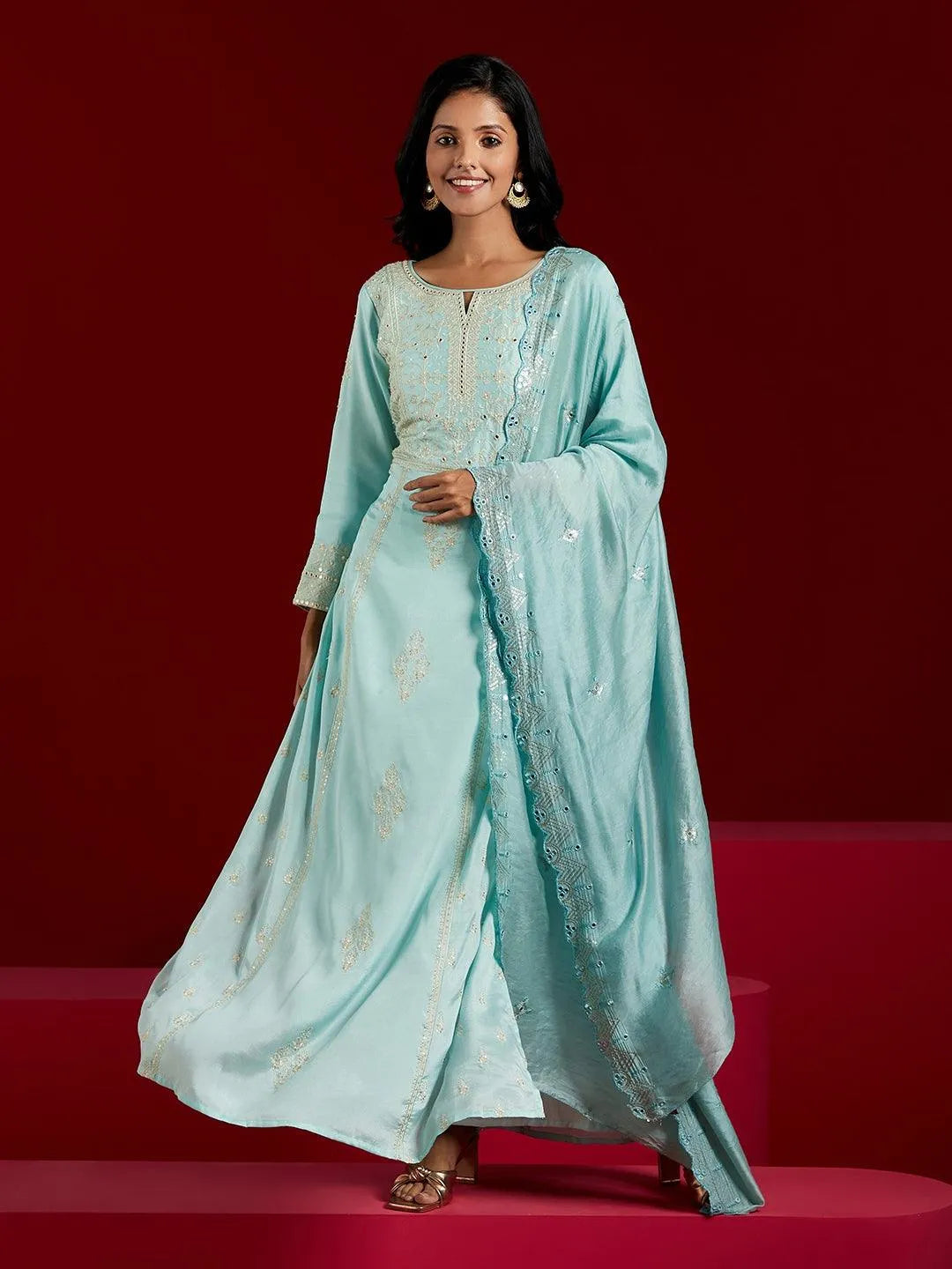 Green Embroidered Silk Blend A-Line Kurta Sets With Dupatta