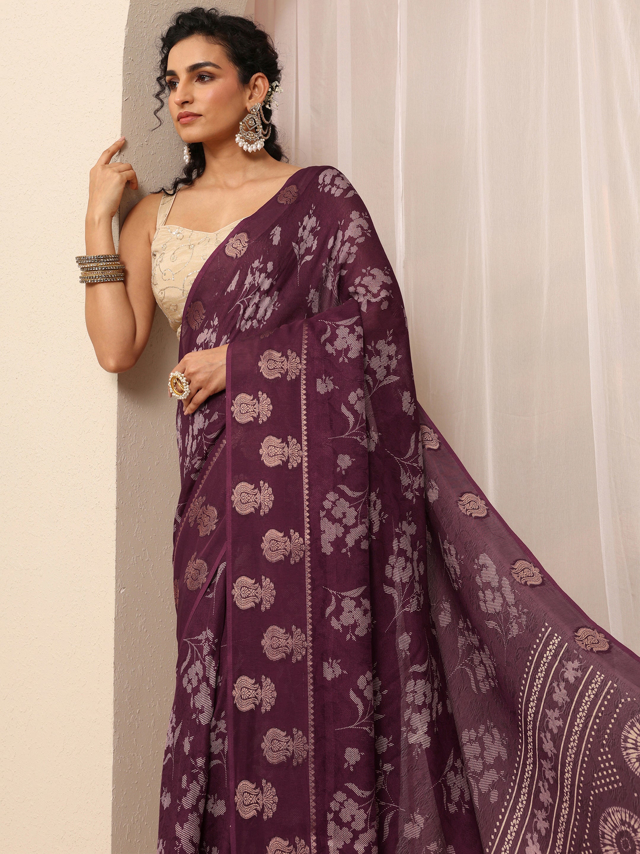 libas Maroon Floral Printed Silk Blend Saree With Unstitched Blouse Piece-picture-18