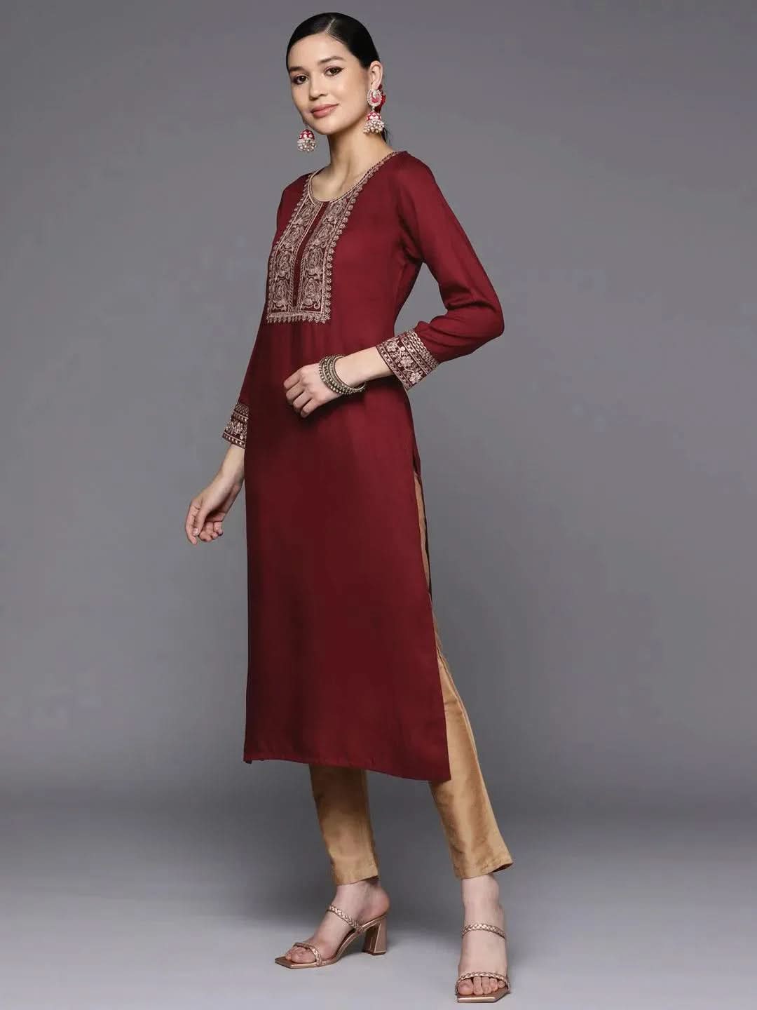 Maroon Yoke Design Wool Straight Kurta - Libas 