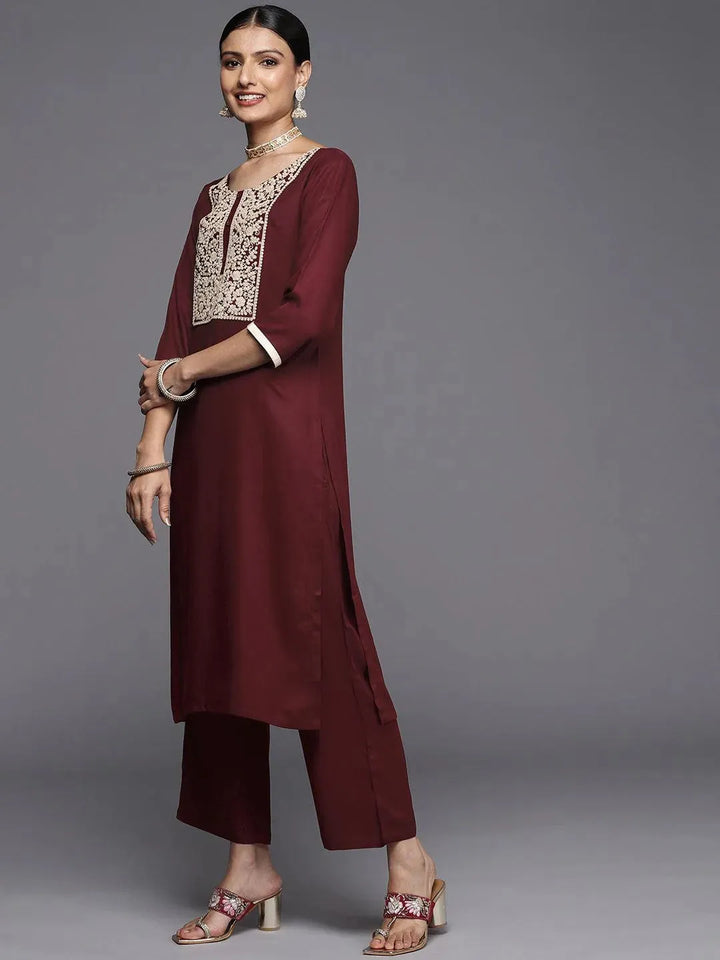 Maroon Yoke Design Wool Straight Kurta - Libas