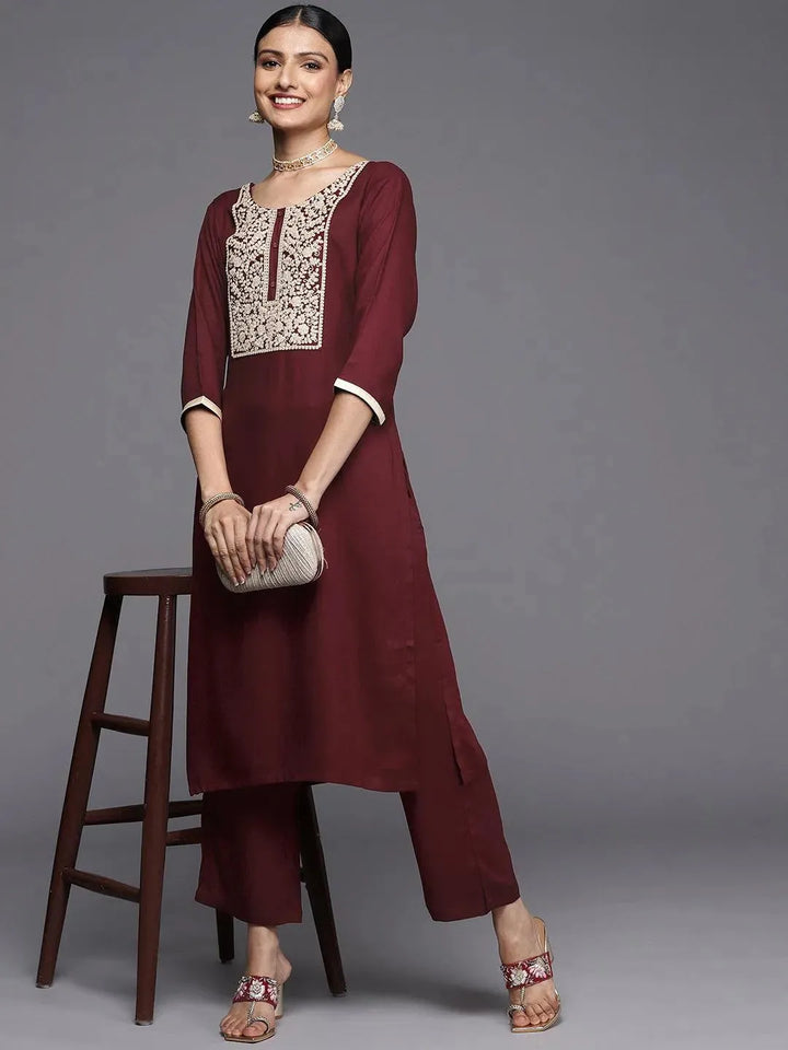 Maroon Yoke Design Wool Straight Kurta - Libas
