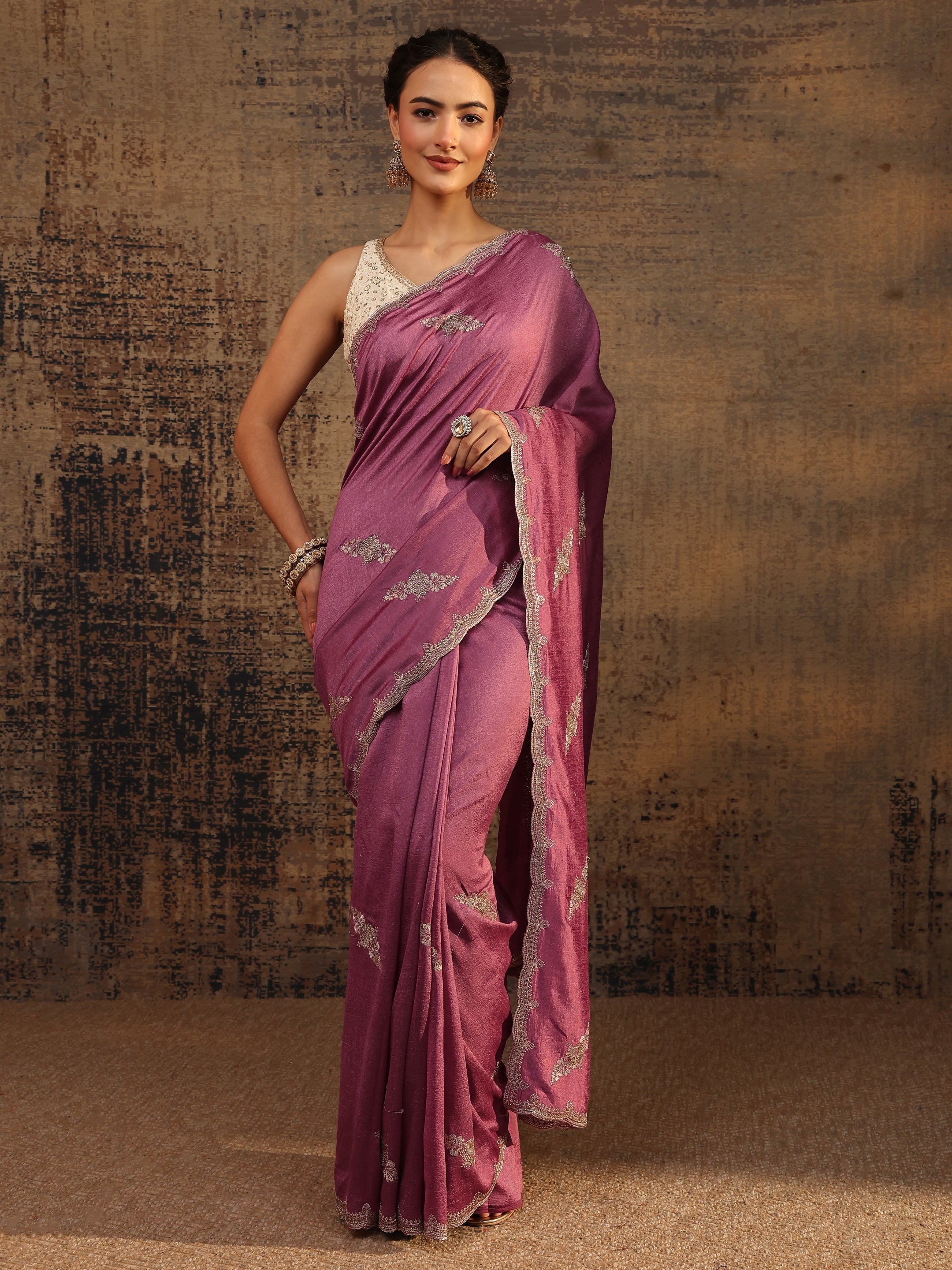 libas Mauve Floral Embroidered Silk Blend Saree With Unstitched Blouse Piece-picture-52
