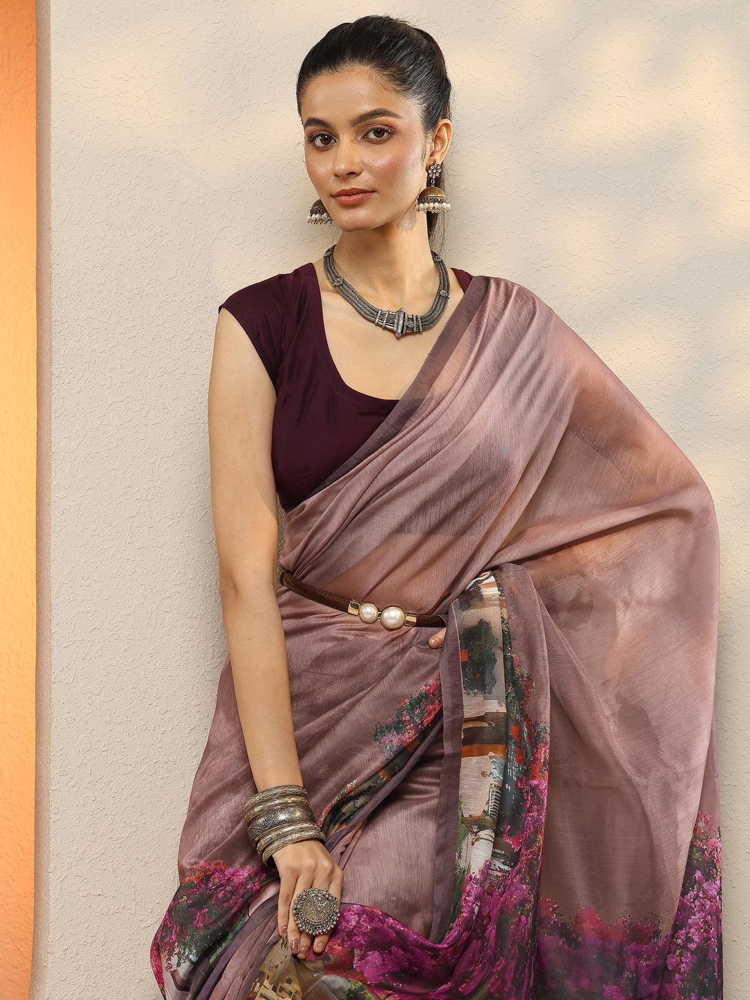 Mauve Tribal Printed Sarees With Unstitched Blouse Piece