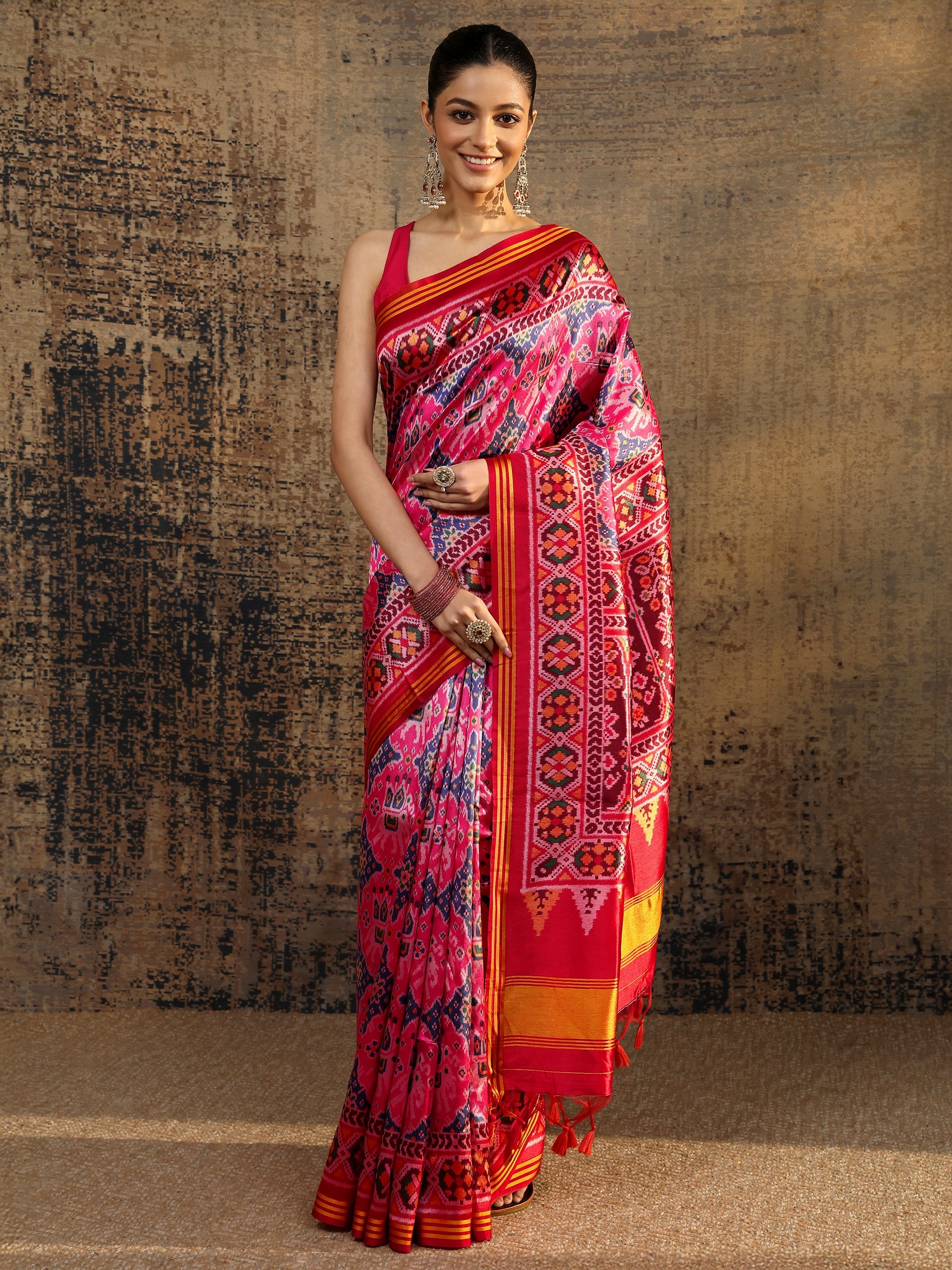 Multi Abstract Printed Silk Saree With Unstitched Blouse Piece-image-5