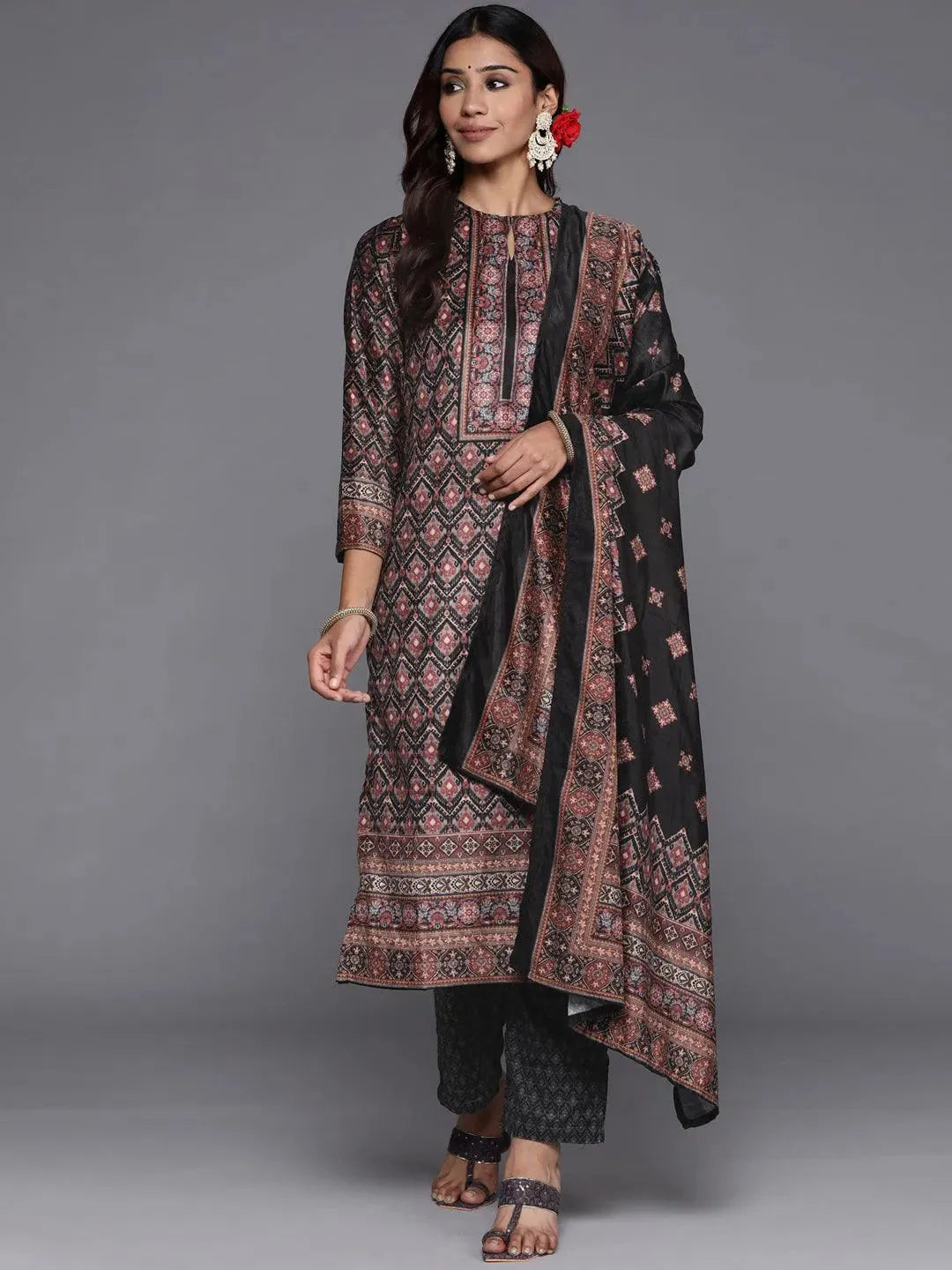 Multicoloured Printed Velvet Straight Suit Set With Trousers - Libas 