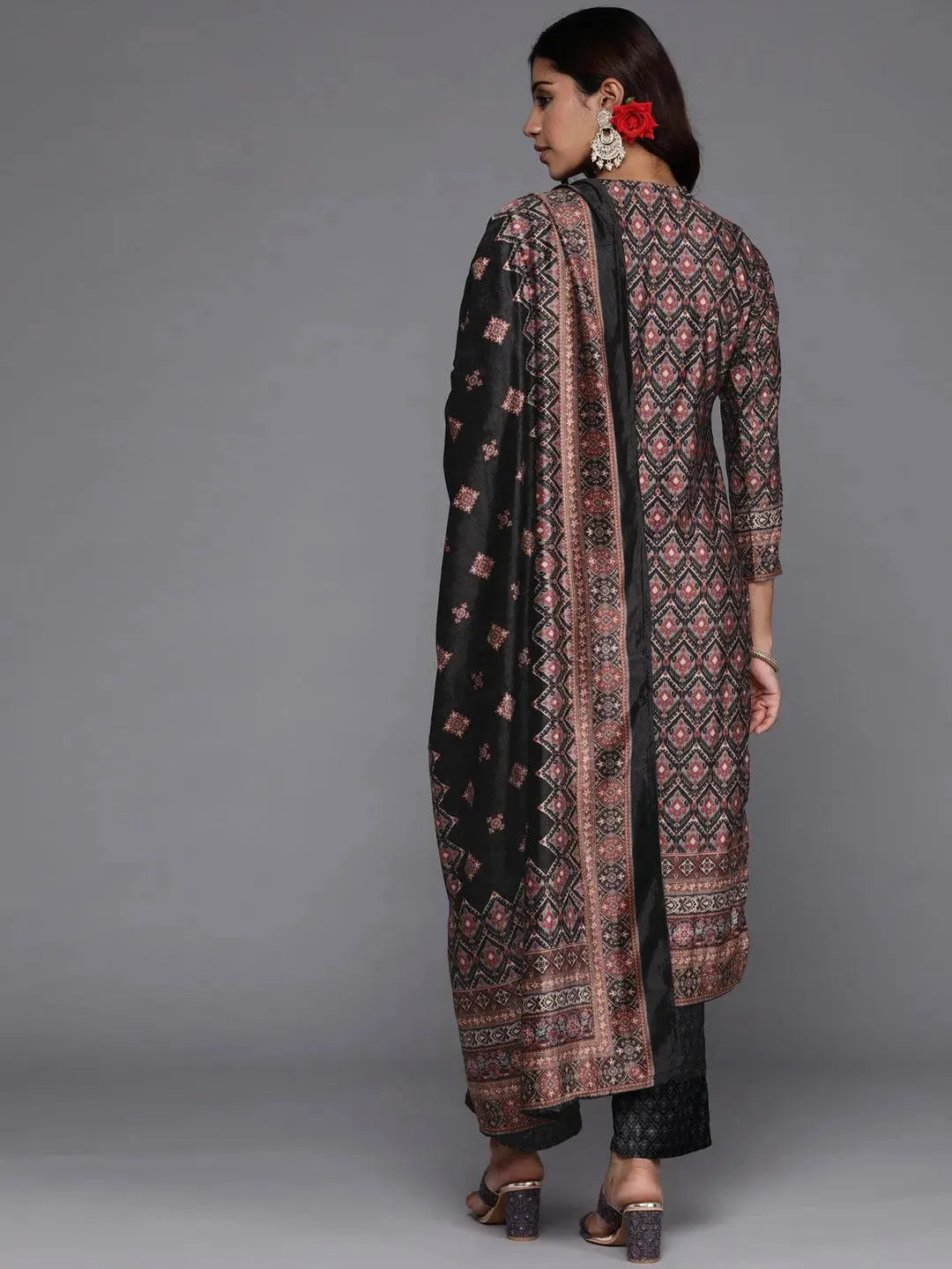 Multicoloured Printed Velvet Straight Suit Set With Trousers - Libas 