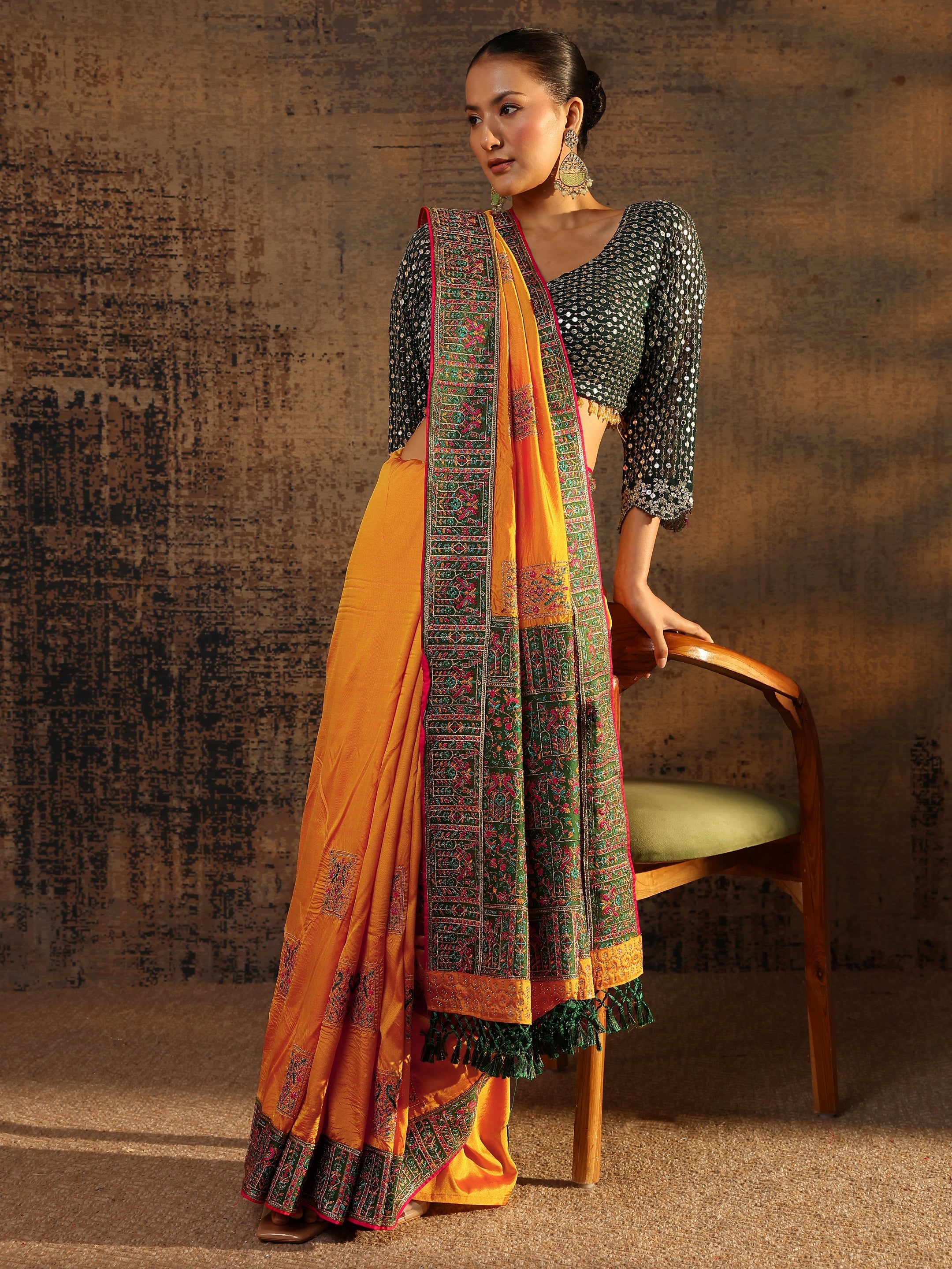 libas Mustard Ethnic Motifs Embroidered Silk Blend Saree With Unstitched Blouse Piece-picture-12