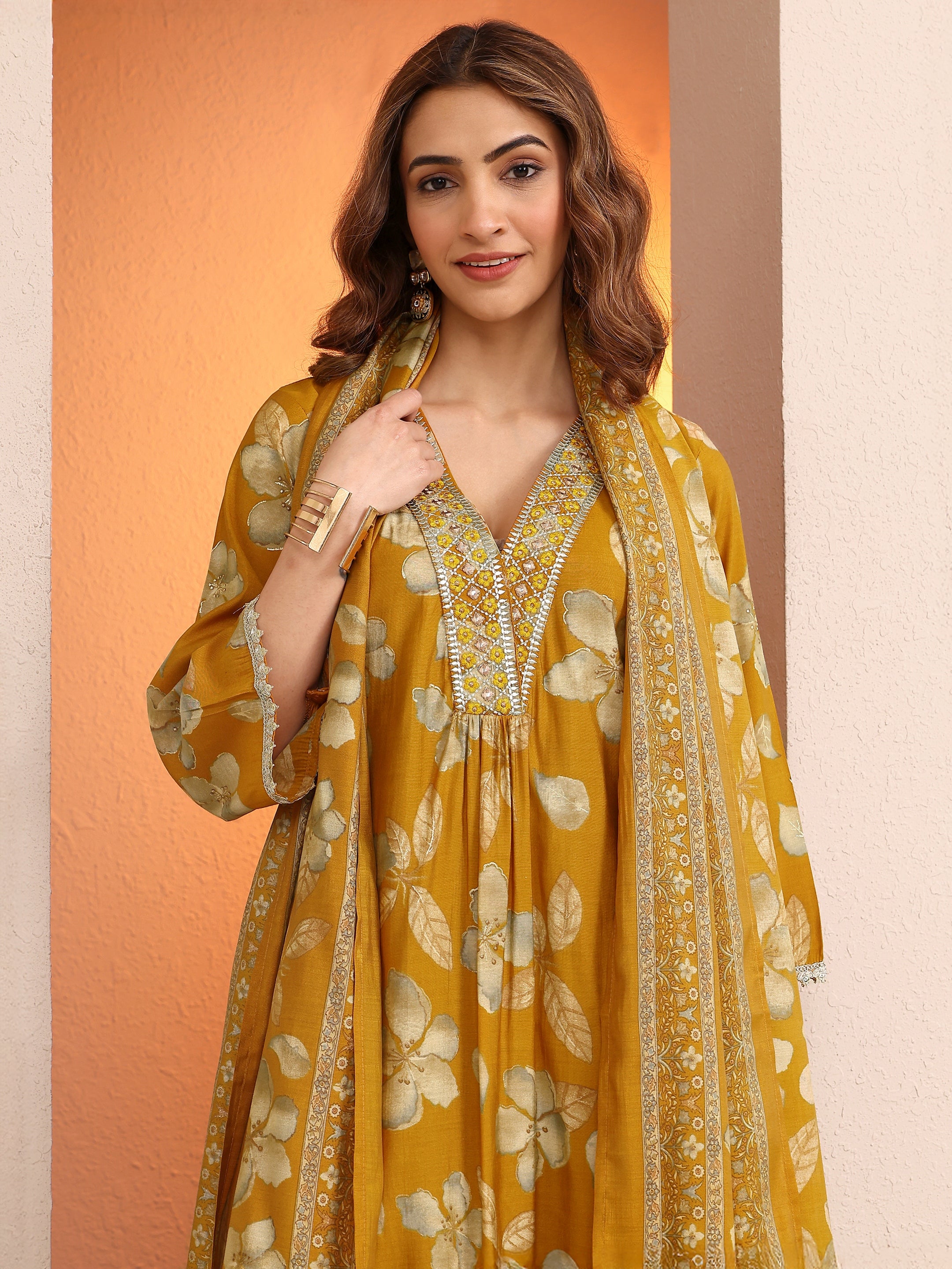 libas Mustard Printed Silk blend Straight Suit Set With Dupatta-picture-31