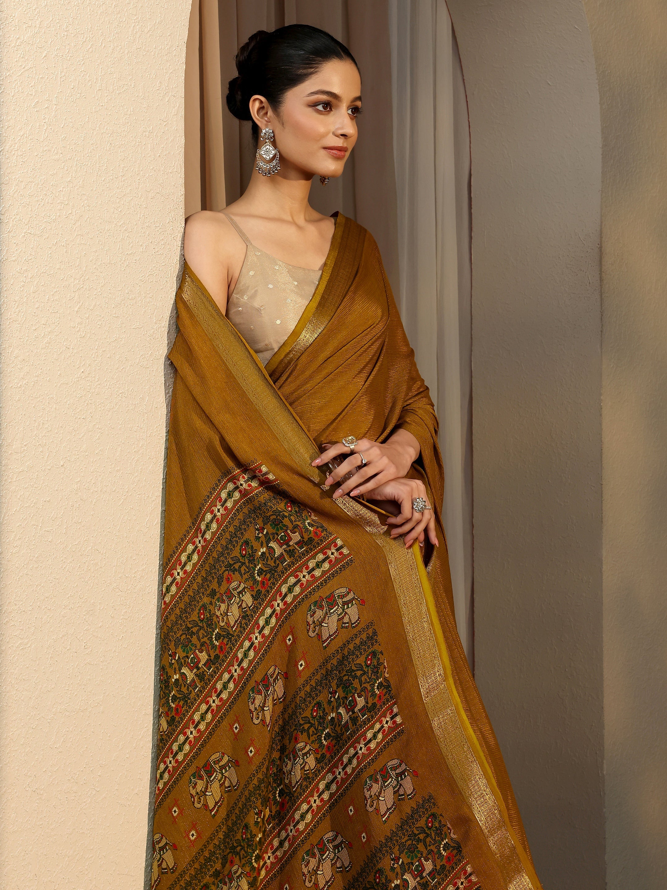 libas Mustard Solid Silk Blend Saree With Unstitched Blouse Piece-picture-38