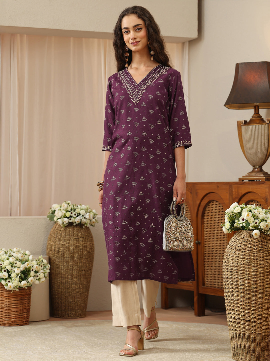  Off White Abstract Printed Panelled A-Line Kurta 