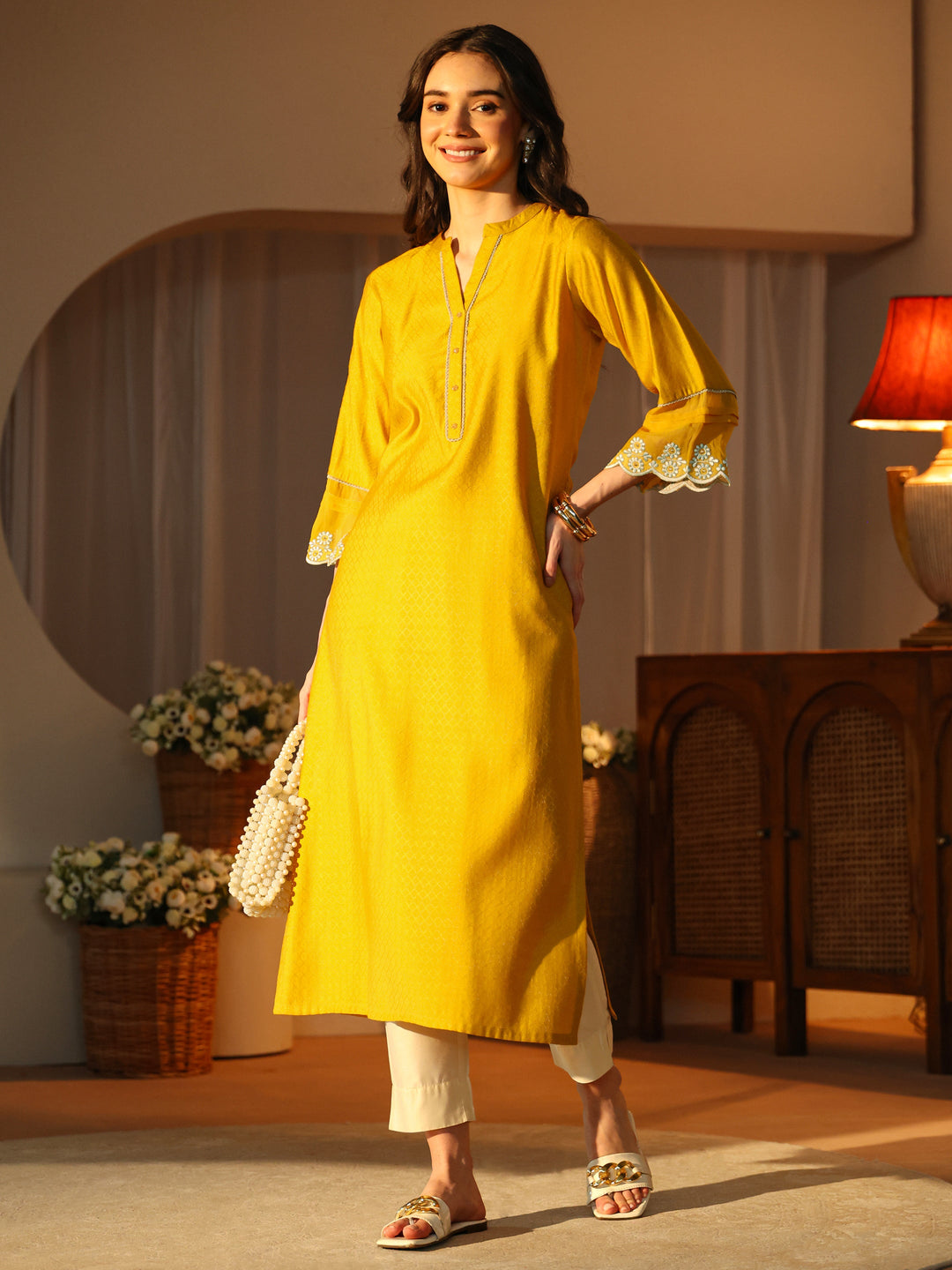  Off White Abstract Printed Panelled A-Line Kurta 
