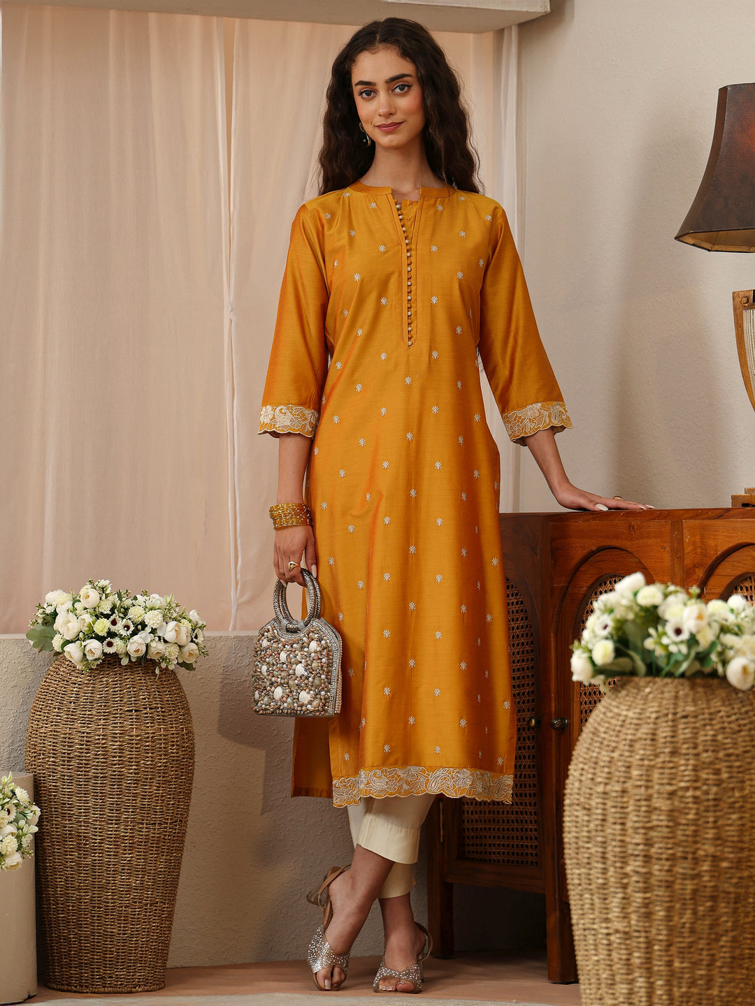  Off White Abstract Printed Panelled A-Line Kurta 