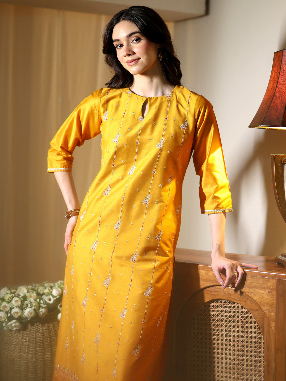  Off White Abstract Printed Panelled A-Line Kurta 