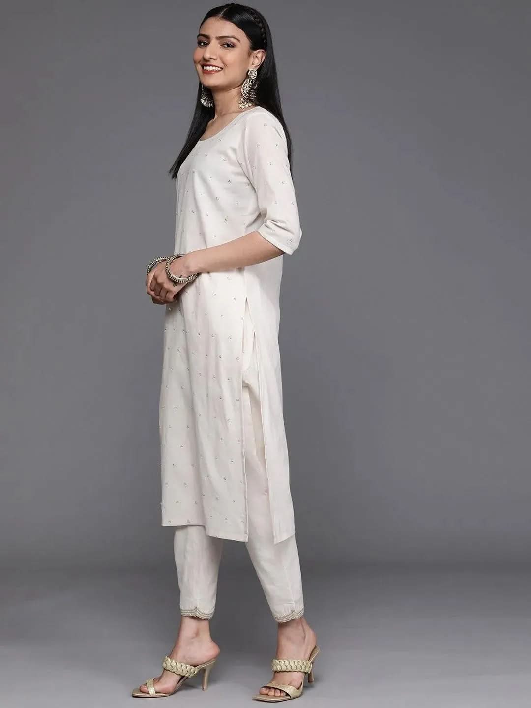 

Off White Embellished Cotton Kurta