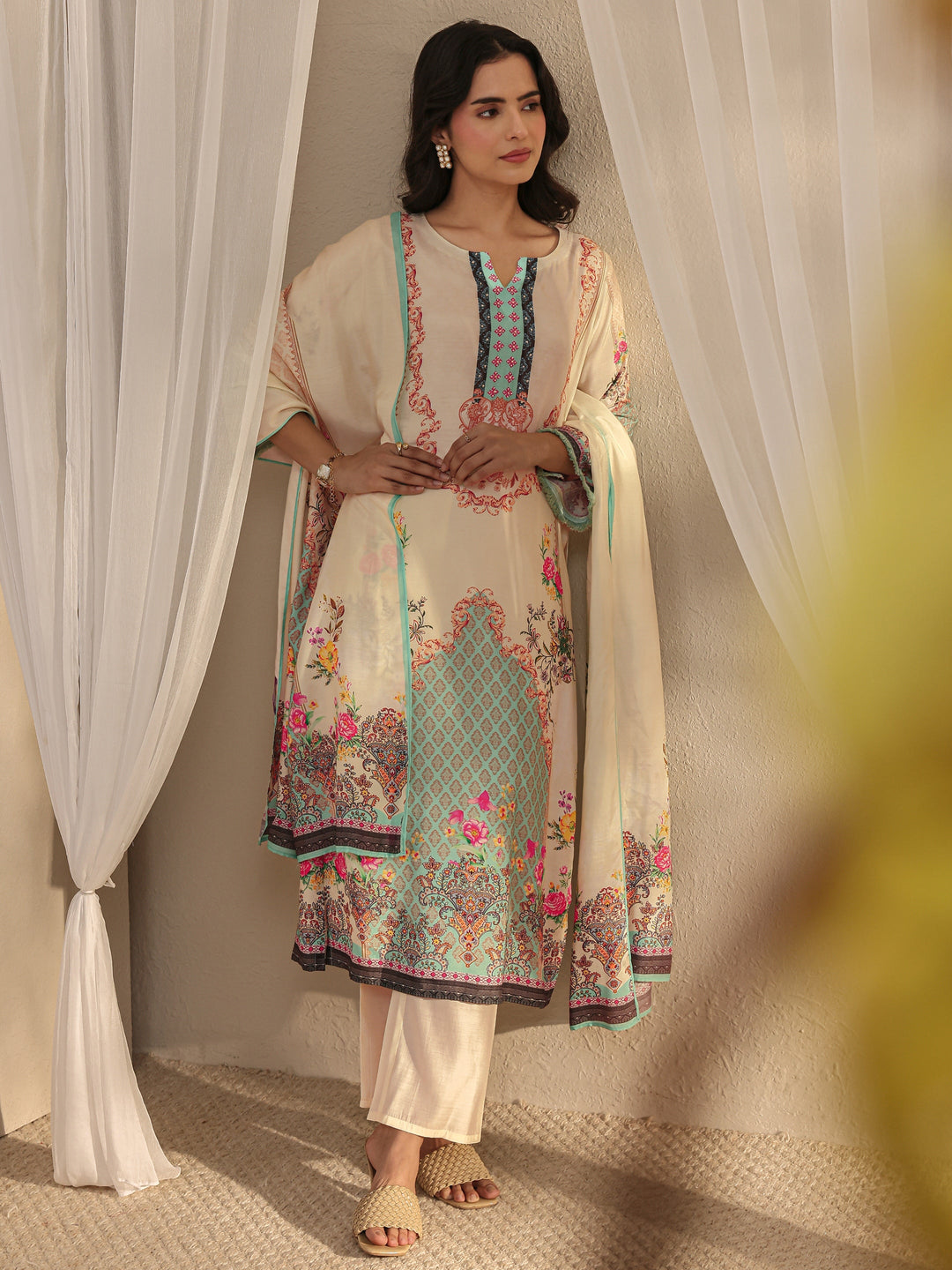  Off White Ethnic Motif Printed Muslin Straight Suit Set With Dupatta 